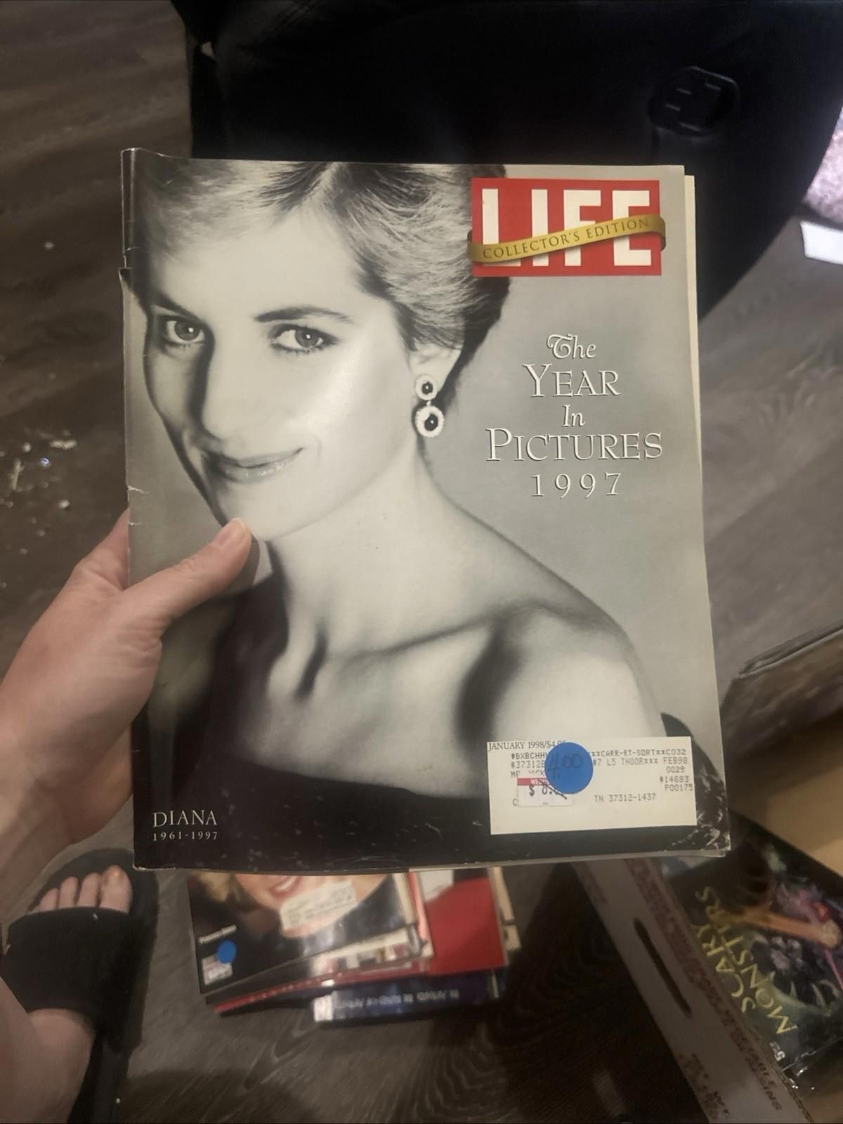 Designer Collectors Lot Of Princess Diana Memorabilia Magazines Book Size ONE SIZE - 3 Thumbnail
