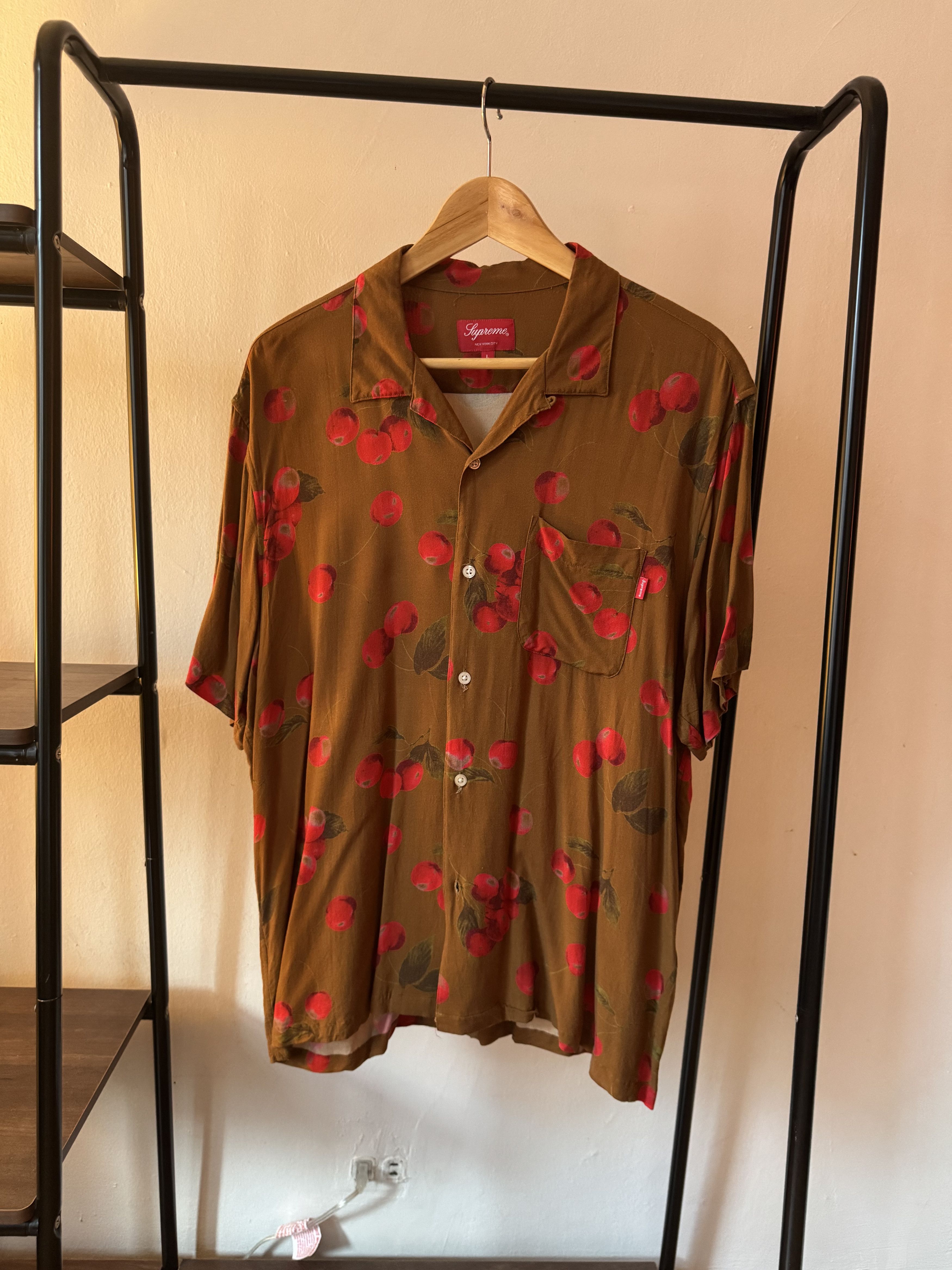 Supreme Cherry Rayon Shirt Size US L / EU 52-54 / 3 - 1 Thumbnail