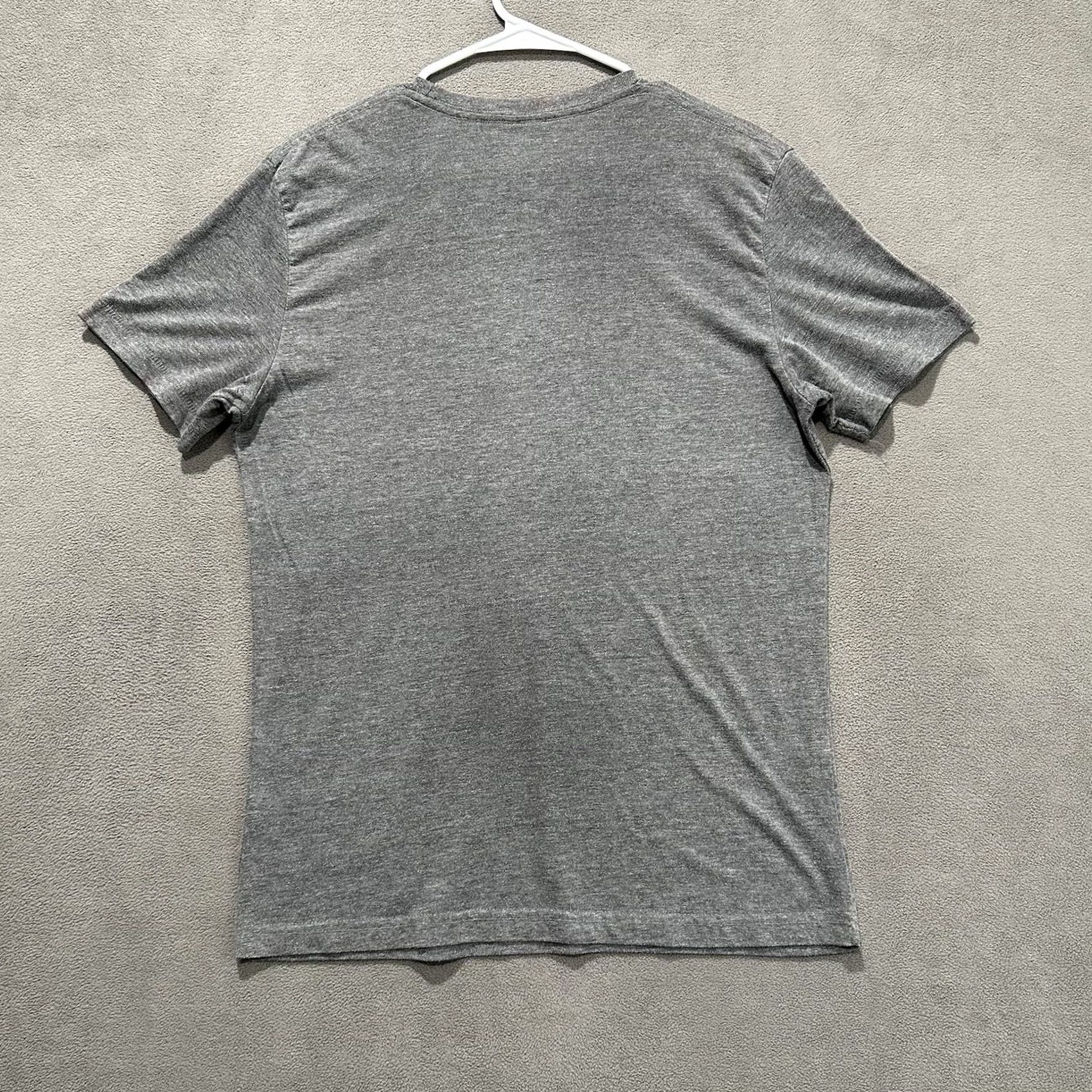 Vintage Homage shirt men medium gray not all heroes wear capes graphic comic stars fair Size US M / EU 48-50 / 2 - 2 Thumbnail