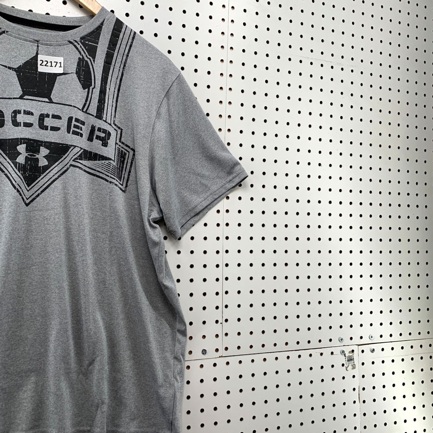 Under Armour Under Armour Heat Gear Soccer Shirt Gray Adult Large Short Sleeve Sports Shirt Mens Size US L / EU 52-54 / 3 - 4 Thumbnail