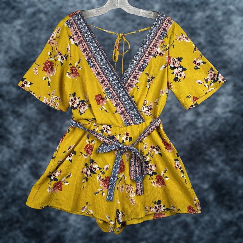 Vintage Trixxi Romper Shorts Womens S Yellow Floral Boho One-Piece Shirt? Size 28" / US 6 / IT 42 - 1 Thumbnail