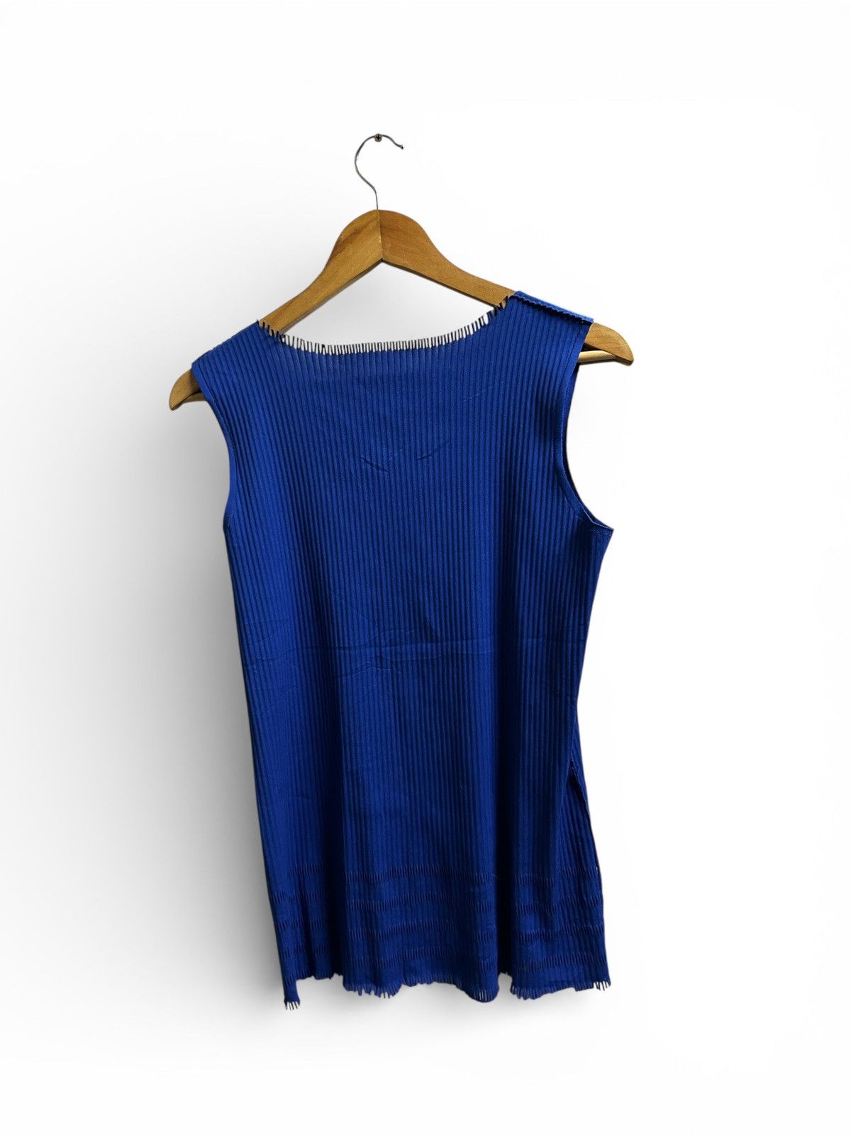 Pleats Please Issey Miyake S/S2020 A-POC Cobalt Blue Sleeveless Top Size M / US 6-8 / IT 42-44 - 6 Thumbnail