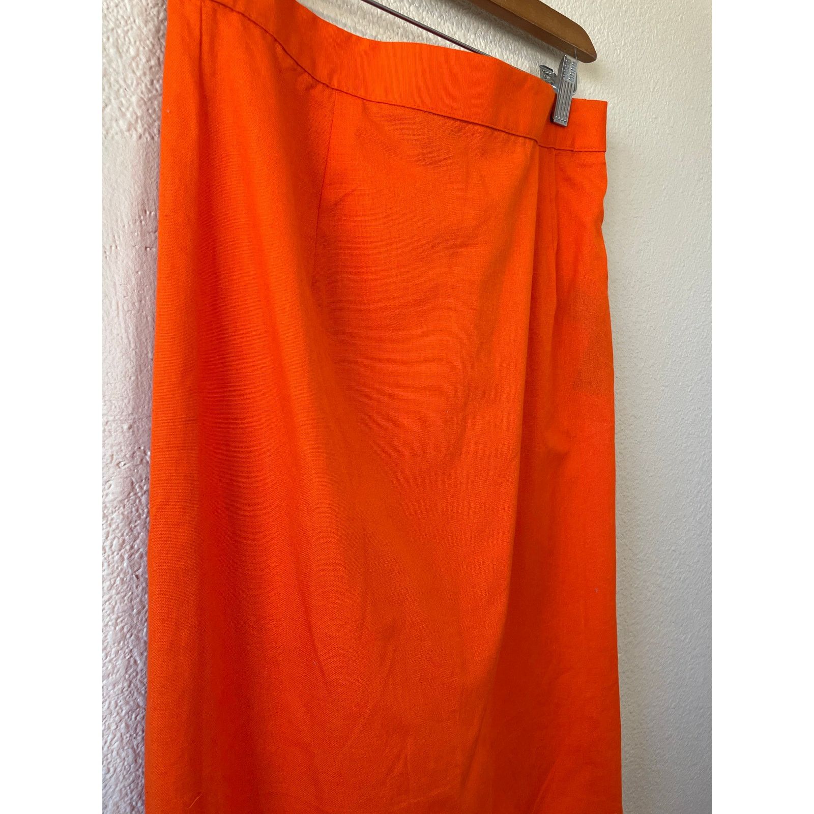 PrettyLittleThing PrettyLittleThings Orange Fitted High Waisted Back Slit 8 Size 30" / US 8 / IT 44 - 13 Thumbnail