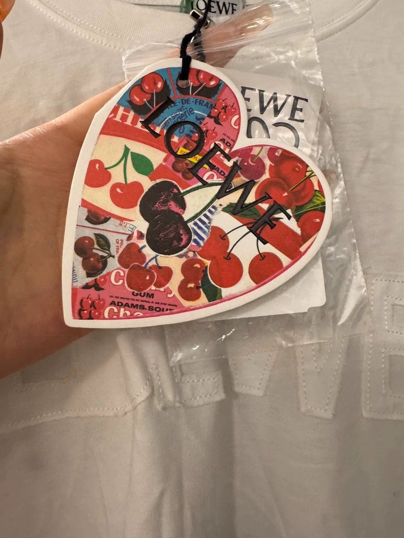 Loewe Loewe Valentine's day series short sleeves, love cherry X. Size M / US 6-8 / IT 42-44 - 4 Thumbnail