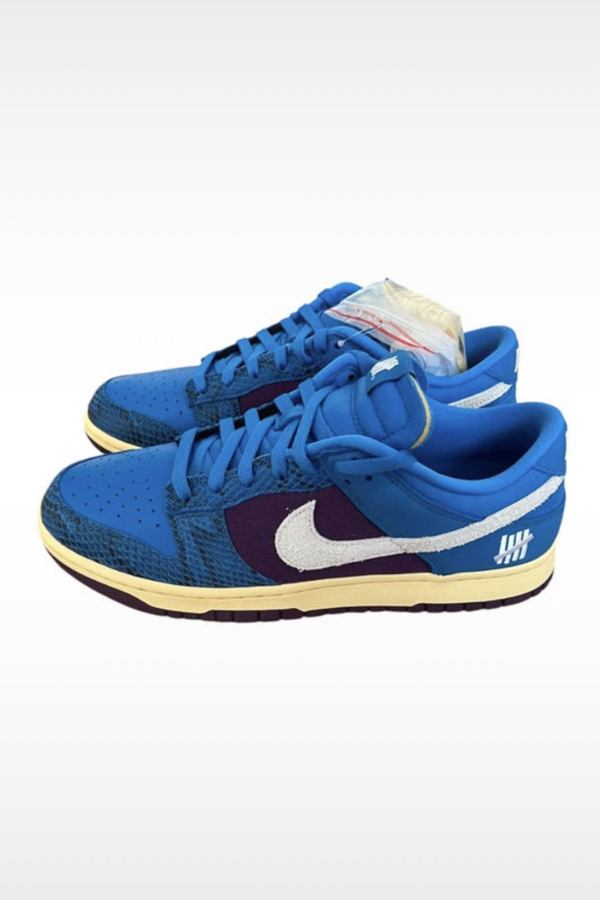 Nike × Undefeated Nike Dunk Low Undefeated 5 On It Dunk vs. AF1 10.5 Size US 10.5 / EU 43-44 - 4 Thumbnail