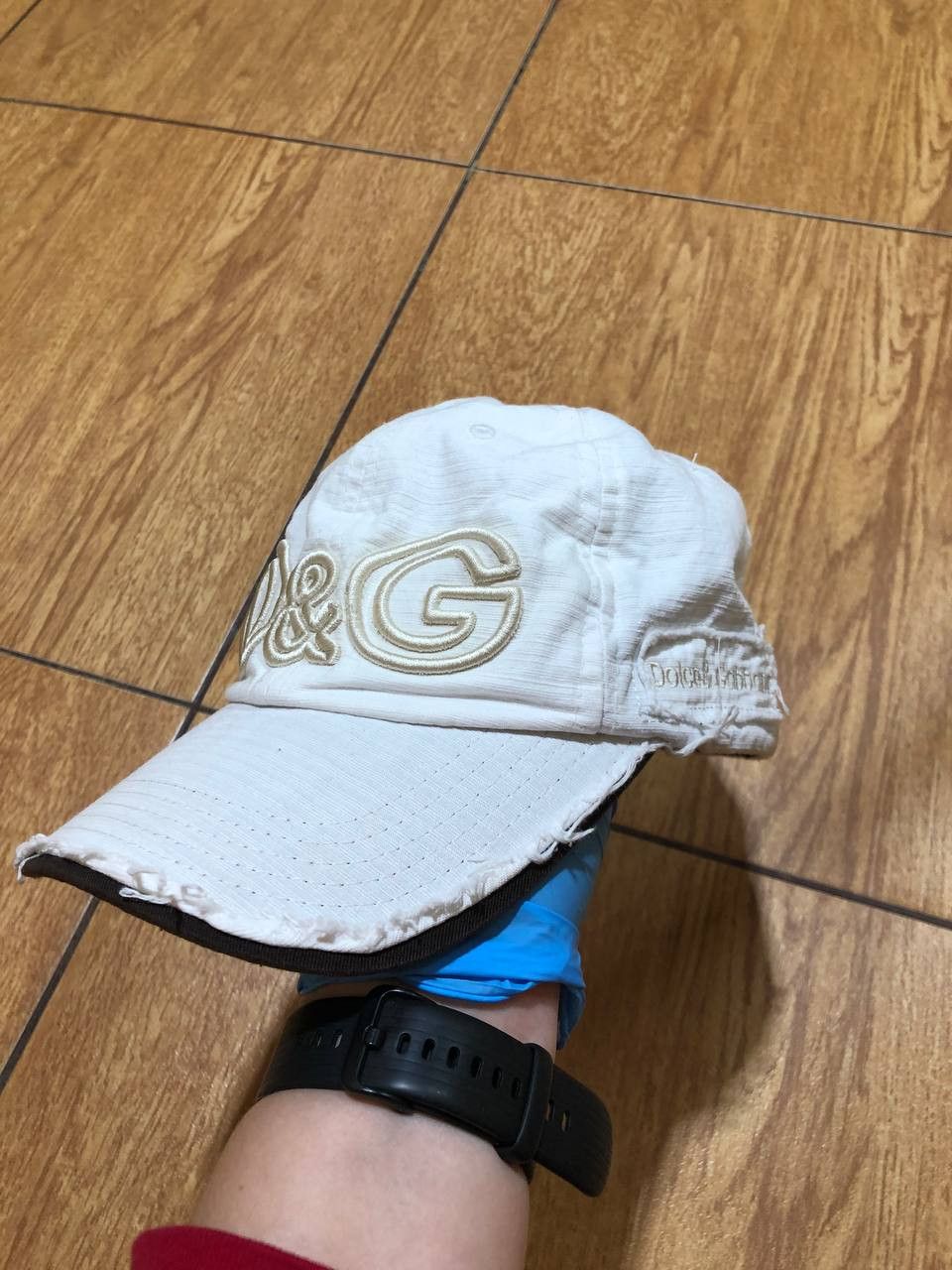 Dolce & Gabbana Dolce&Gabbana Cap Hat white avant garde distressed Size ONE SIZE - 9 Thumbnail