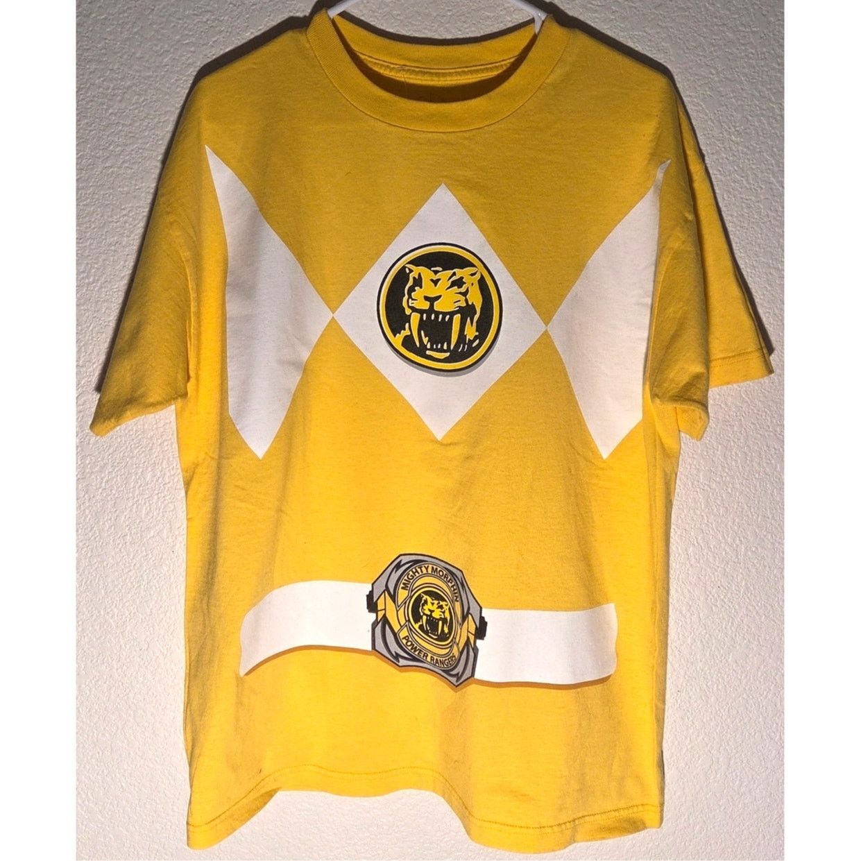 Disney Women's Yellow Power Ranger Graphic T-Shirt - Size Large Size L / US 10 / IT 46 - 5 Thumbnail