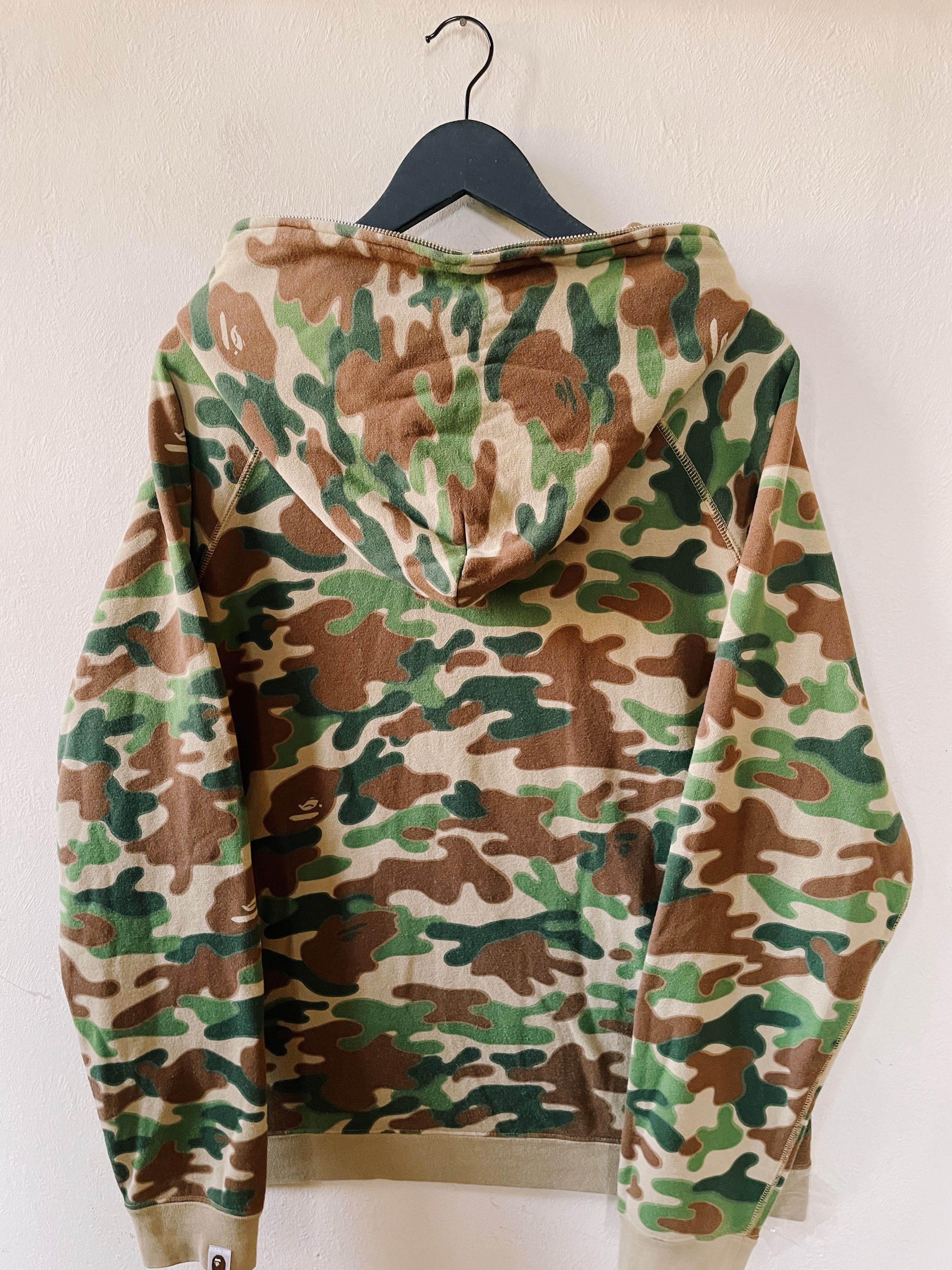 Bape Vintage Y2K Bape A Bathing Ape Puzzle Camo Full zip Hoodie Size US L / EU 52-54 / 3 - 2 Thumbnail