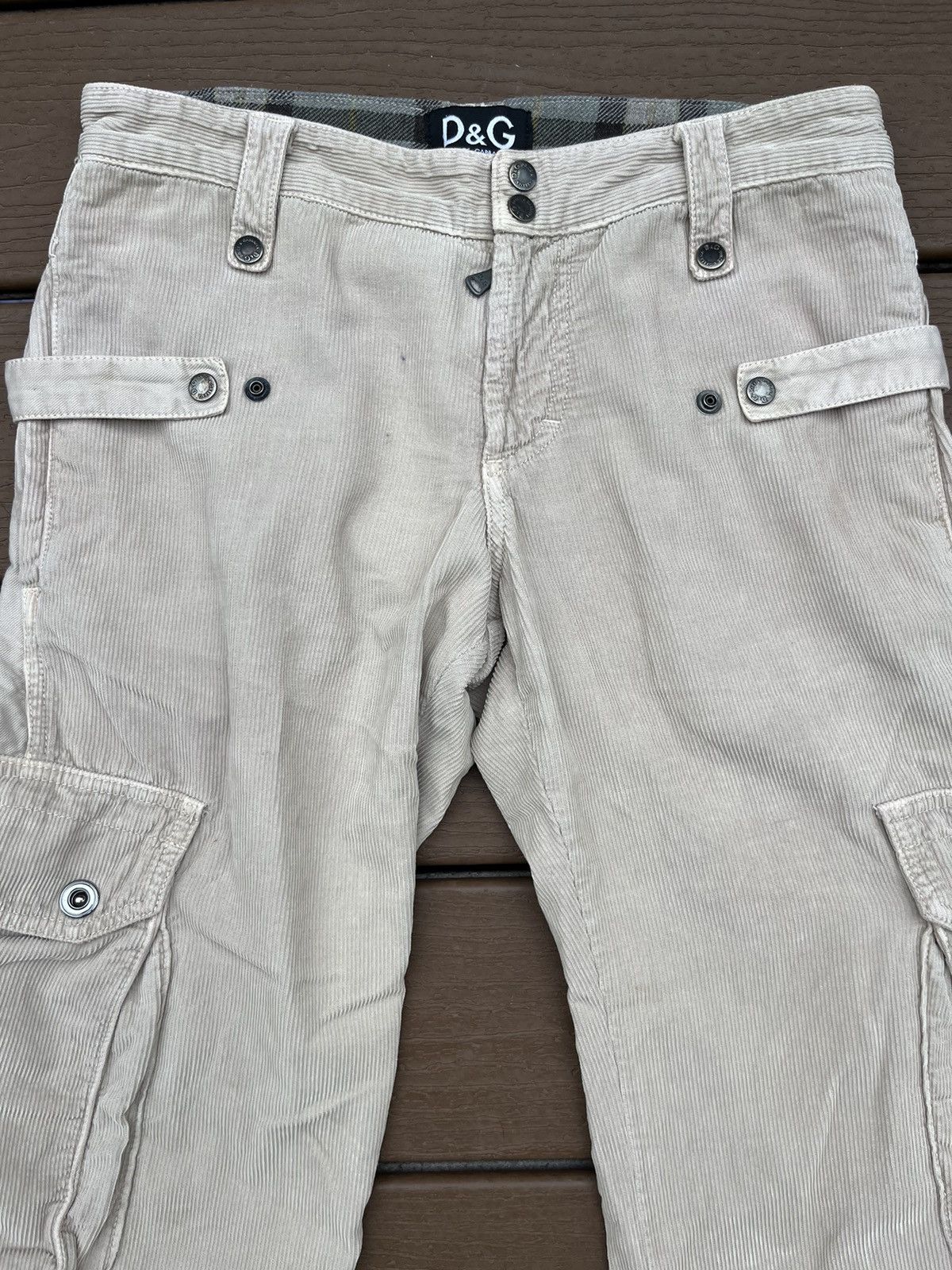 パンツ 00s dolce&gabbana navy corduroy cargo Dolce & Gabbana Dolce & Gabbana 00s Corduroy Cargo Pants | Grailed