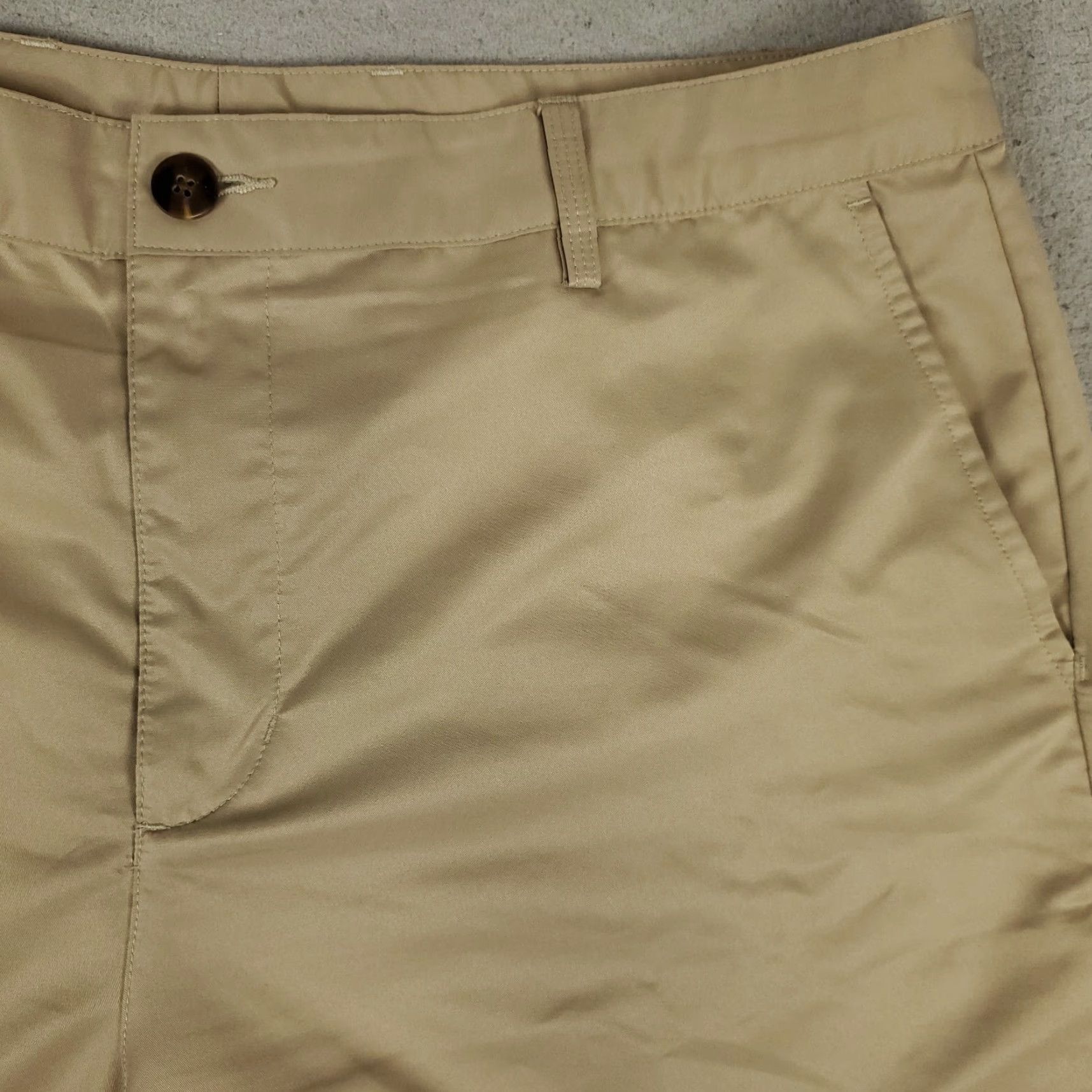 Adidas adidas Shorts Mens Size 36 Beige Golf Casual Slash Pockets Flat Front Chino Size US 36 / EU 52 - 3 Thumbnail