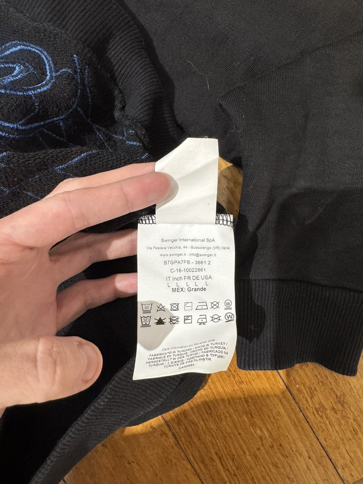 Versace Versace Jeans Dragon Crewneck Size US L / EU 52-54 / 3 - 5 Thumbnail