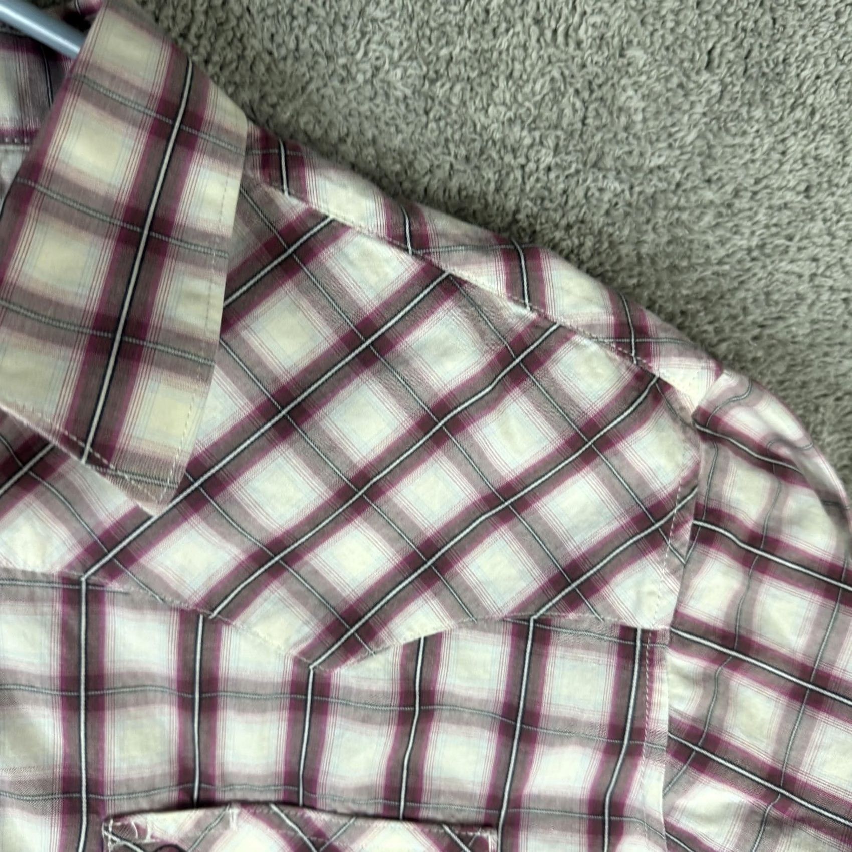 Wrangler VINTAGE Wrangler Western Shirt Mens Large Purple White Plaid Pearl Snap Long Sleeve Size US L / EU 52-54 / 3 - 4 Thumbnail