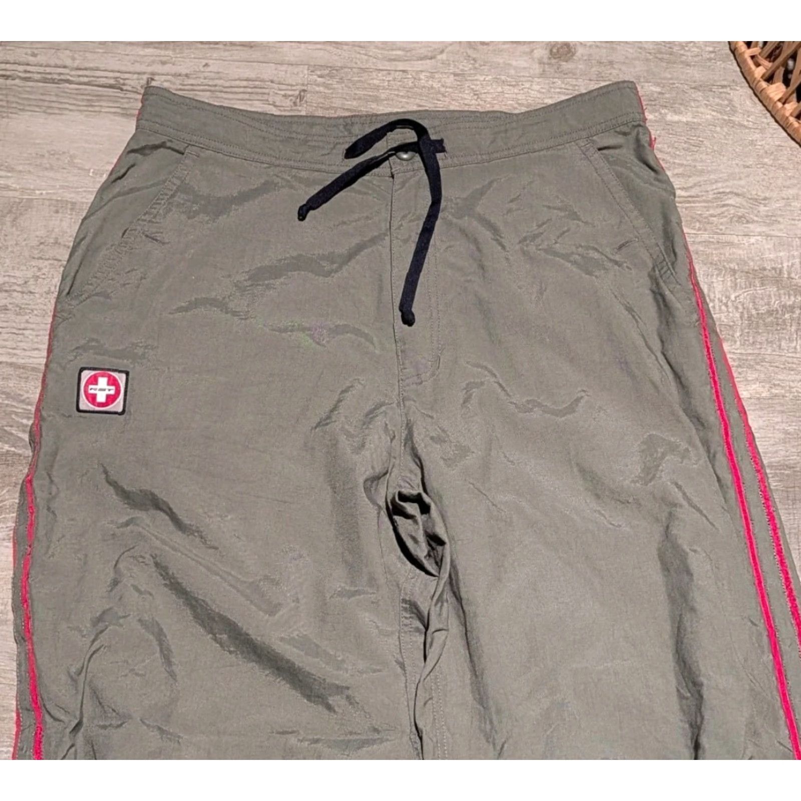 Nautica VINTAGE Nautica Sport Tech NST Cargo Pants Gray Red Nylon Jogger Adult M Medium 34in Inseam 31in 90s Y2K Mens Size US 31 - 4 Thumbnail