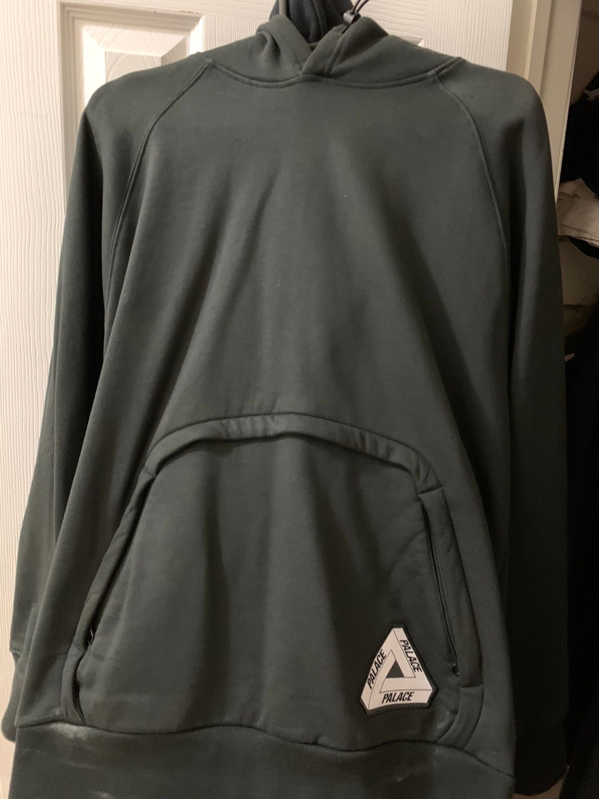 Palace Tri pocket hoodie Size US M / EU 48-50 / 2 - 7 Preview