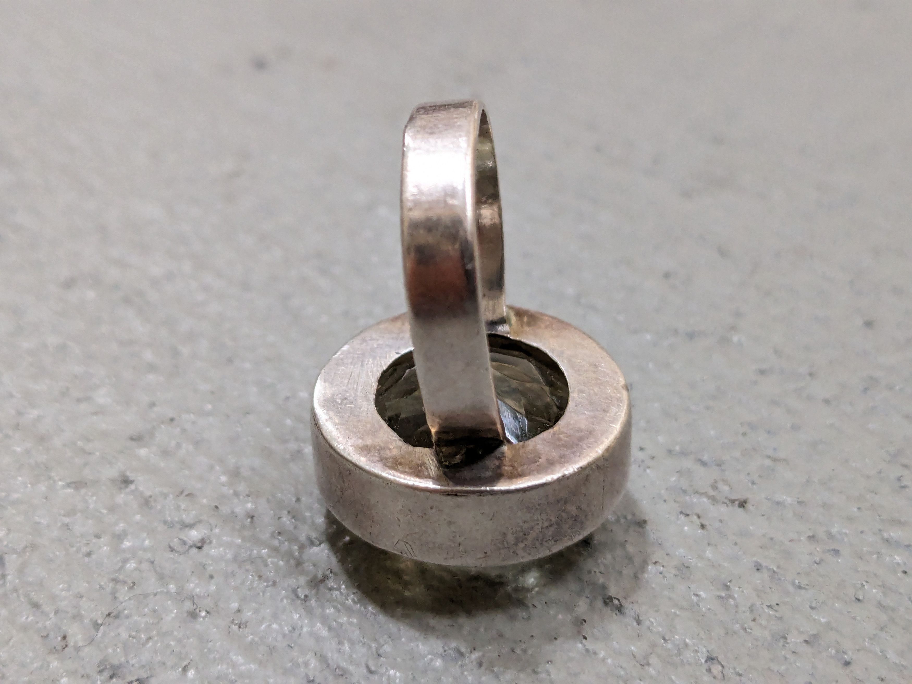 Jewelry × Vintage Sterling Silver Ring Size 7.5 Citrine Round Modern Cocktail Size ONE SIZE - 4 Thumbnail