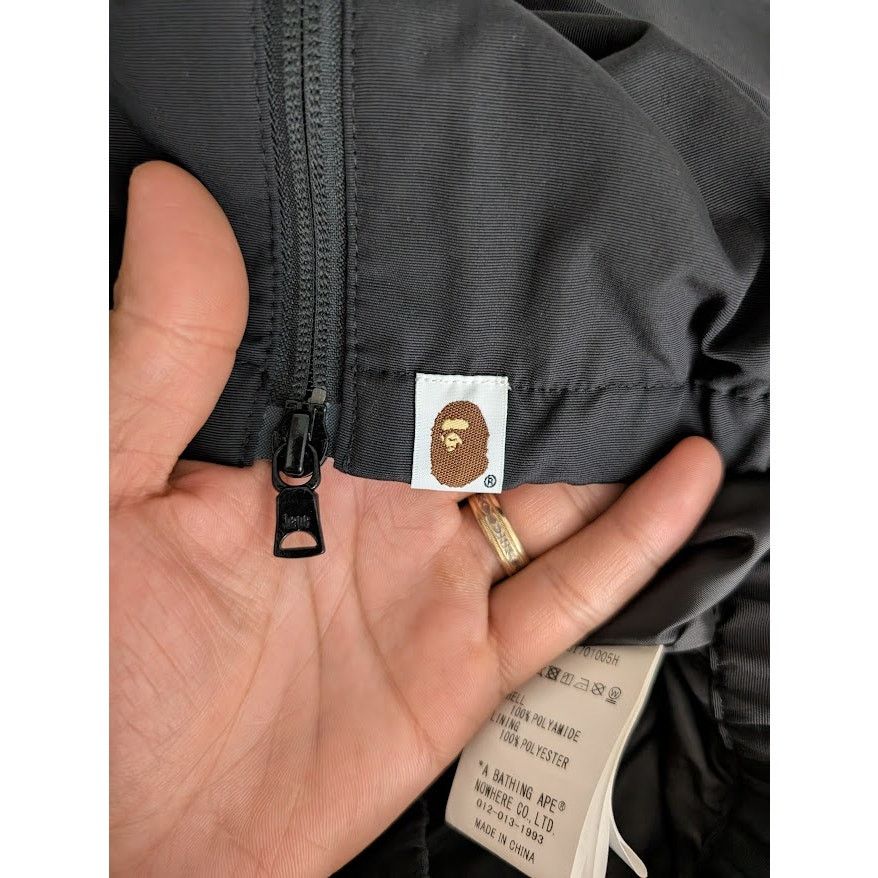 Bape o1rshd1 Logo Windbreaker Jacket in Black Size US S / EU 44-46 / 1 - 21 Thumbnail