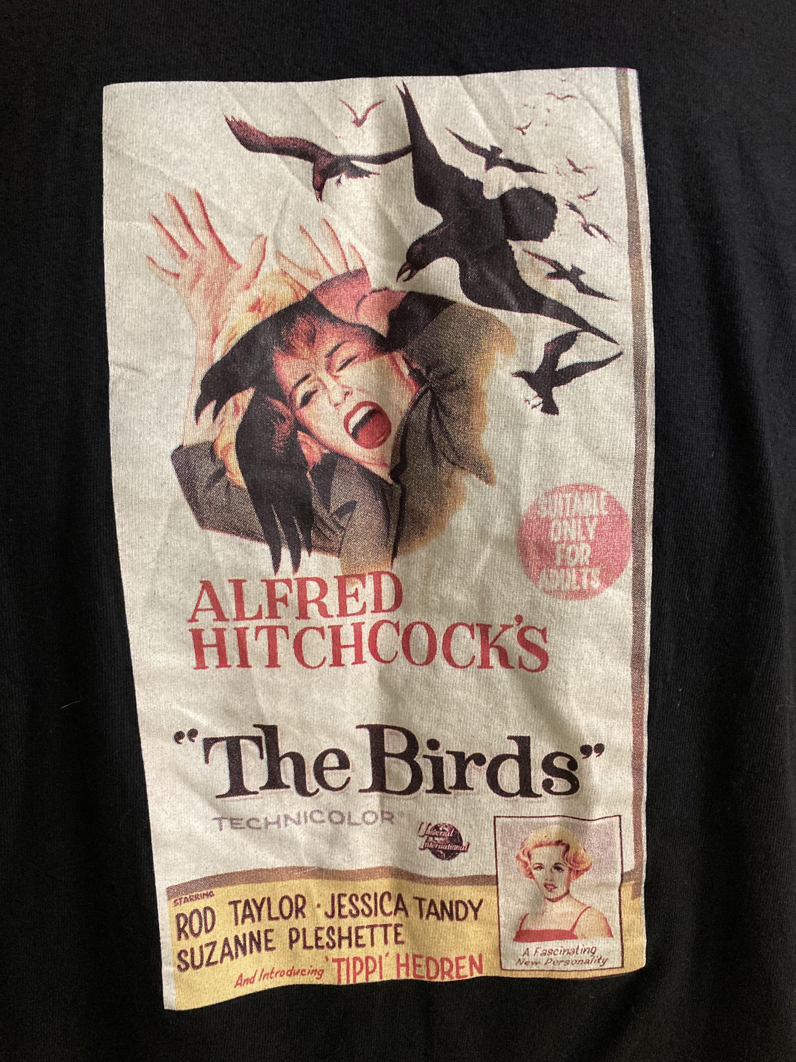 Vintage Alfred Hitchcock The Birds Movie Vintage Tee 1990s Hanes Size US M / EU 48-50 / 2 - 5 Thumbnail