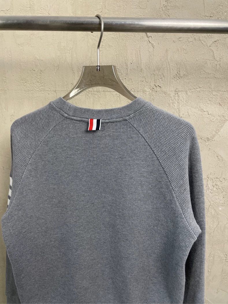 Thom Browne Thom Browne Size 38 Gray four-striped waffe round-neck swe Size US XXS / EU 40 - 4 Thumbnail