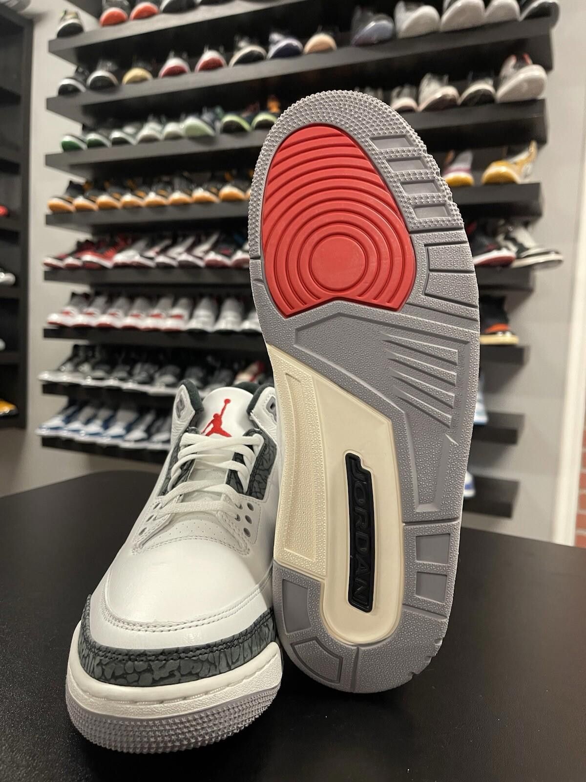 Nike Size 11 - Nike Air Jordan 3 Retro Cement Grey CT8532-106 Size US 11 / EU 44 - 10 Thumbnail