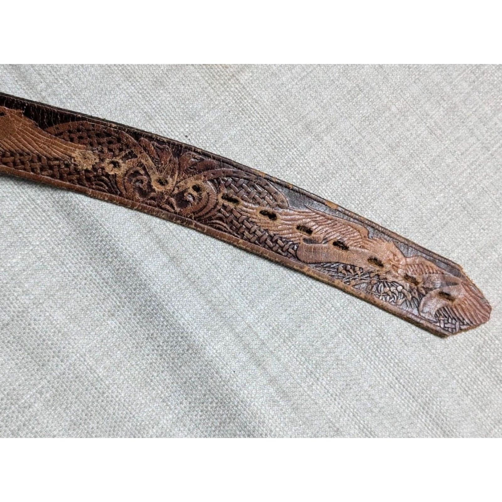 Vintage VINTAGE western belt Eagle brown leather 42 - belt - Men - Western Belt - Buckle - 1-3/8" - Cowhide - Eagle pattern - 42 waist - Brown - vintage Size 42 - 7 Thumbnail