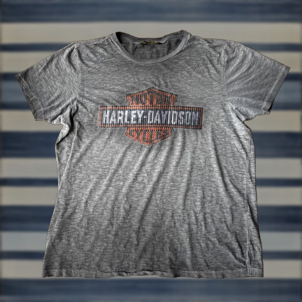 Harley Davidson Harley-Davidson Big Logo Shield Single Stitched T-Shirt XL Distressed Shirt Mens Regular Gray Cotton Logo Motorcycle 90s? Size US XL / EU 56 / 4 - 1 Thumbnail