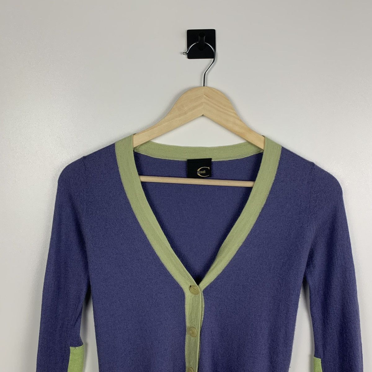Just Cavalli Just Cavalli Cashmere Silk Cardigan Purple Size 40 V-Neck Size S / US 4 / IT 40 - 2 Thumbnail