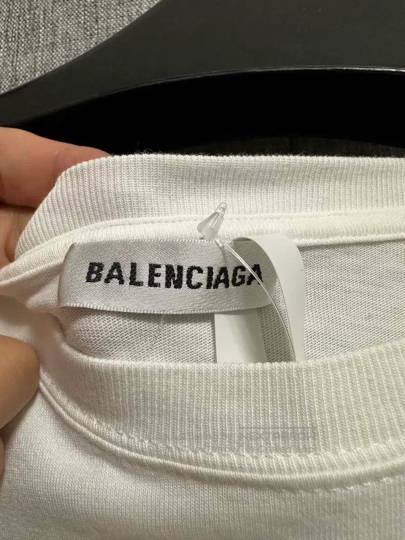 Balenciaga Balenciaga Letter Logo Printed Crewneck T-Shirt Size US L / EU 52-54 / 3 - 3 Thumbnail