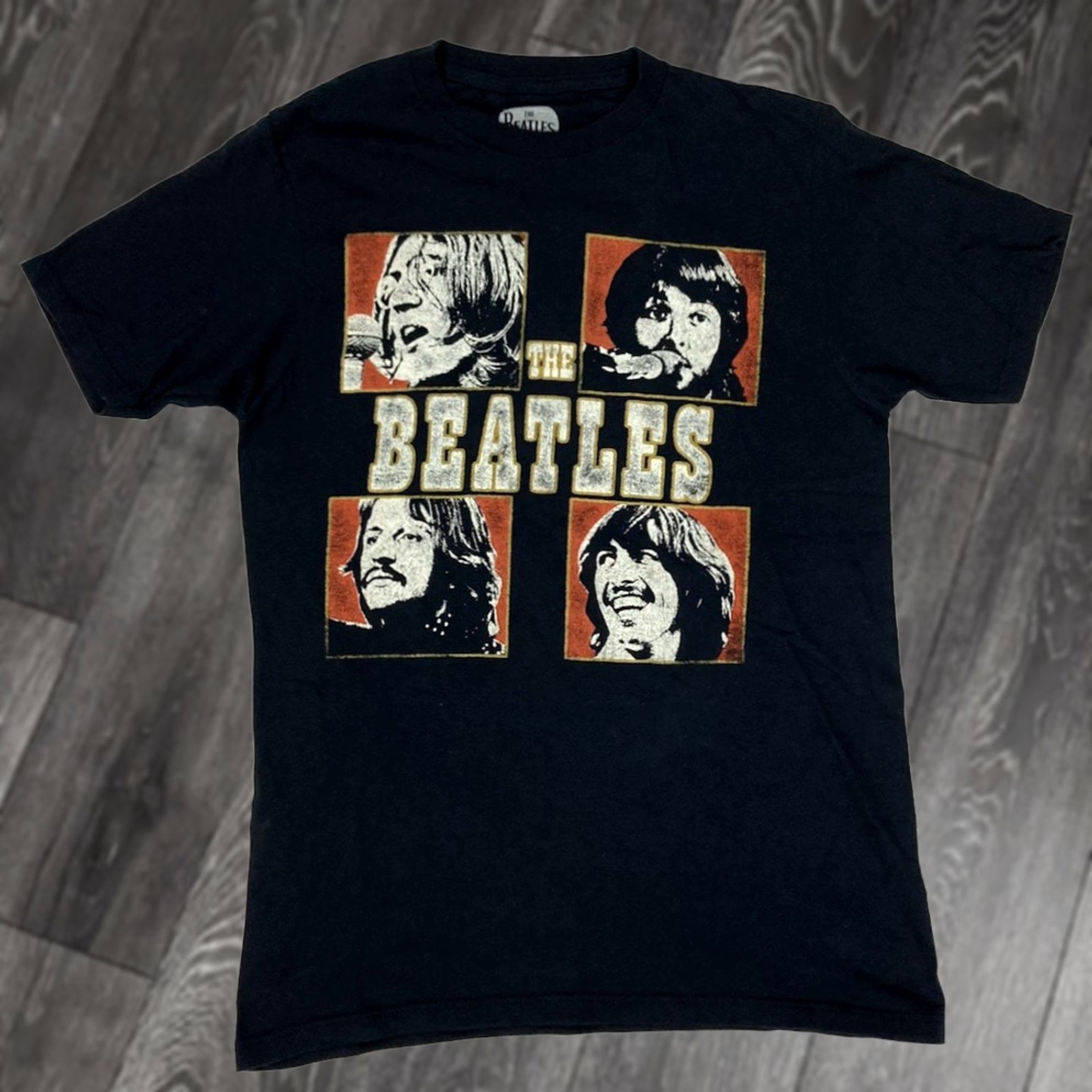 Vintage VINTAGE The Beatles Graphic T-shirt Women Small Black Short Sleeve Music Size S / US 4 / IT 40 - 1 Thumbnail