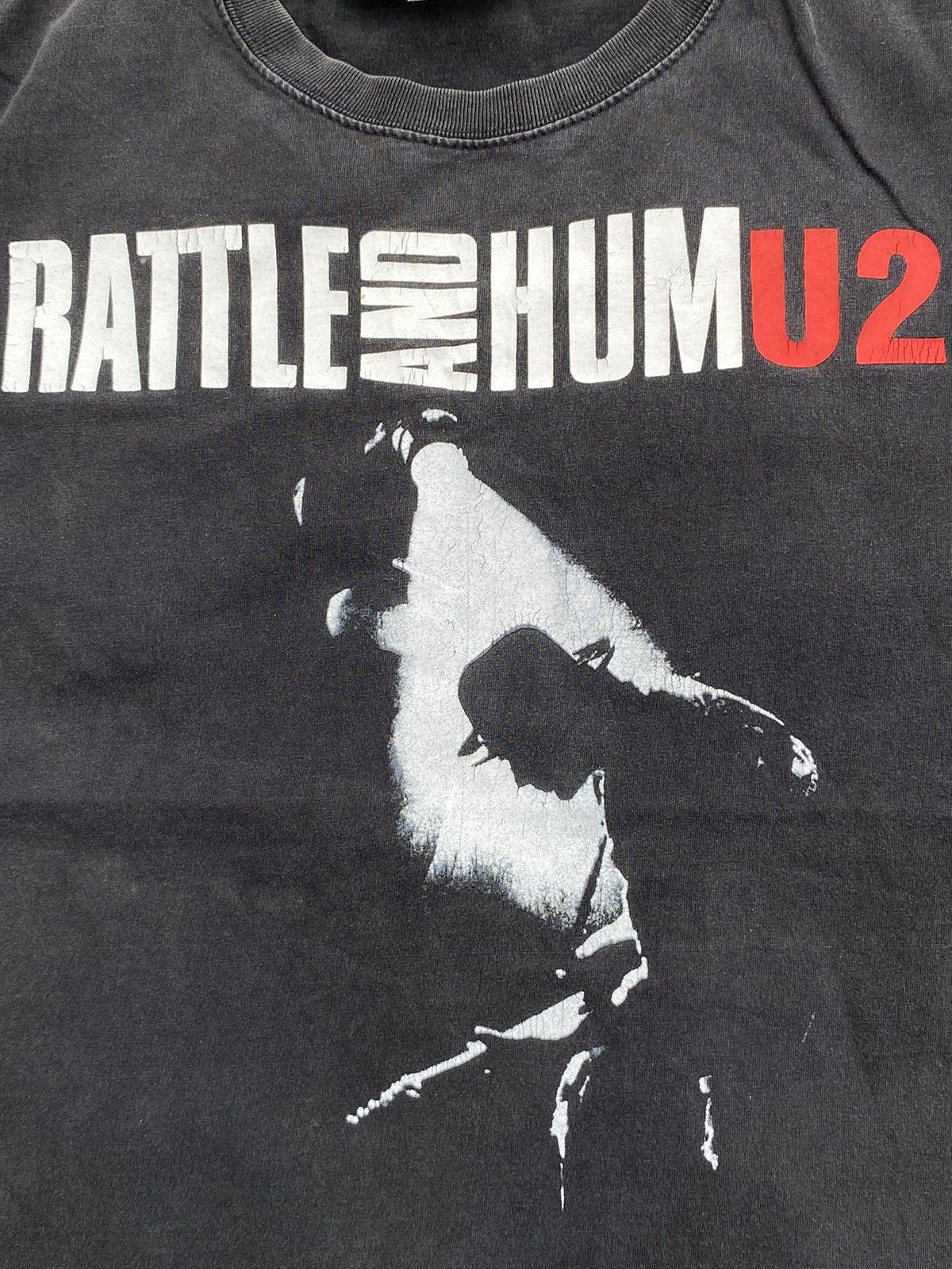 Vintage Rare Vintage U2 Rattle And Hum Album Band Tees Faded Size US L / EU 52-54 / 3 - 4 Thumbnail