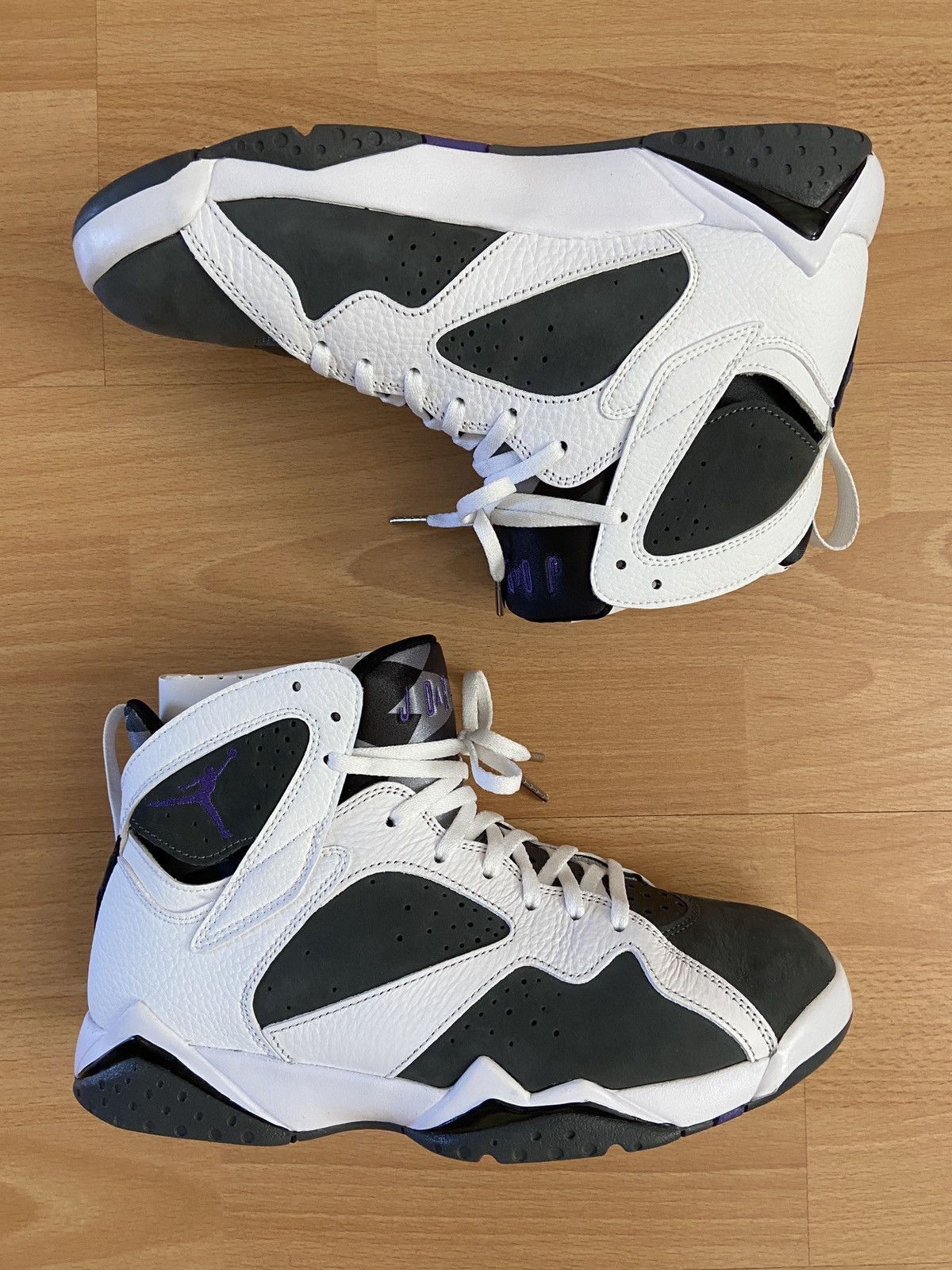Jordan Brand × Nike 2021 Jordan 7 Flint Size US 9 / EU 42 - 2 Thumbnail