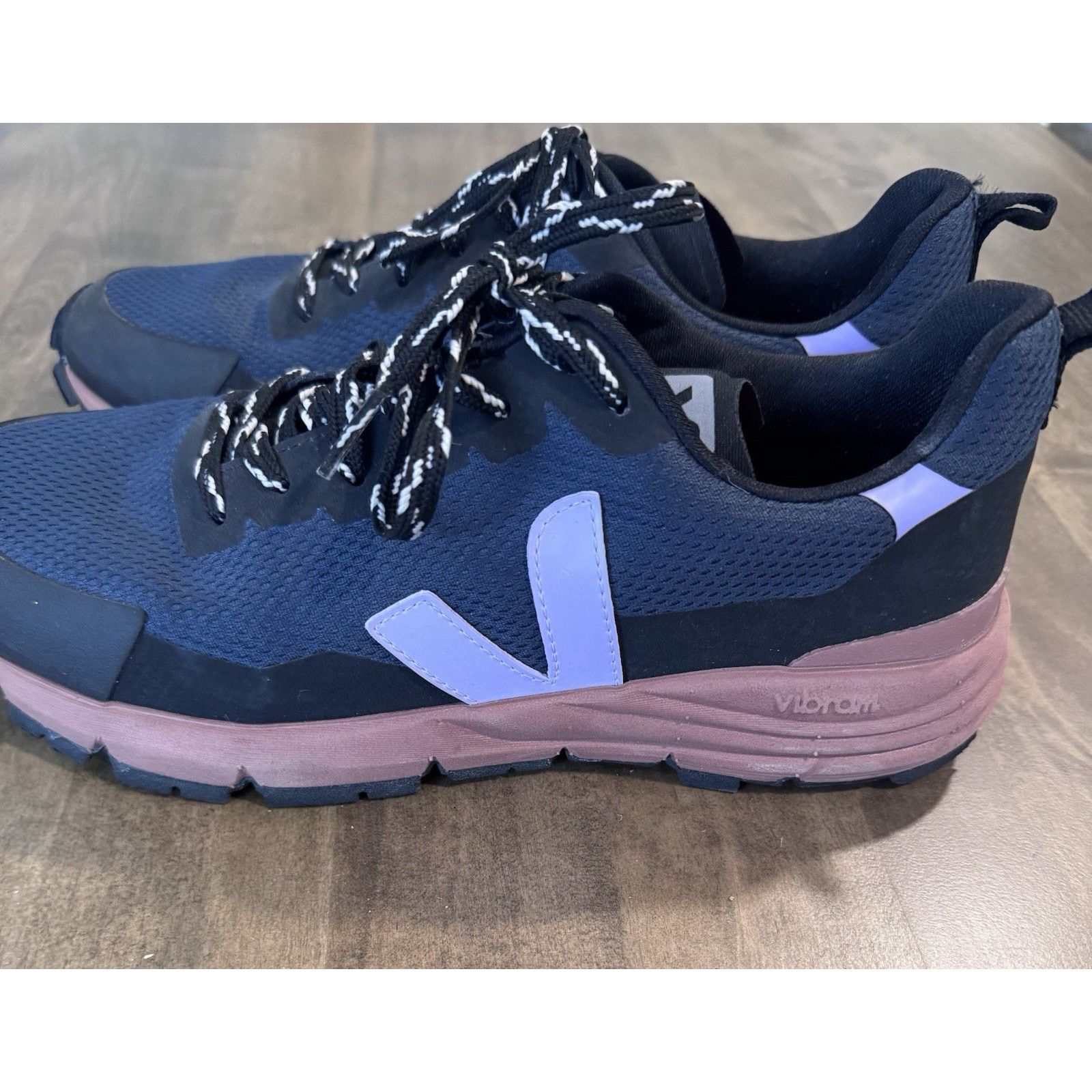 Veja VEJA Dekkan Alveomesh Blue Lavender Vibram Mauve Sole 40/9 Size US 9 / IT 39 - 1 Thumbnail