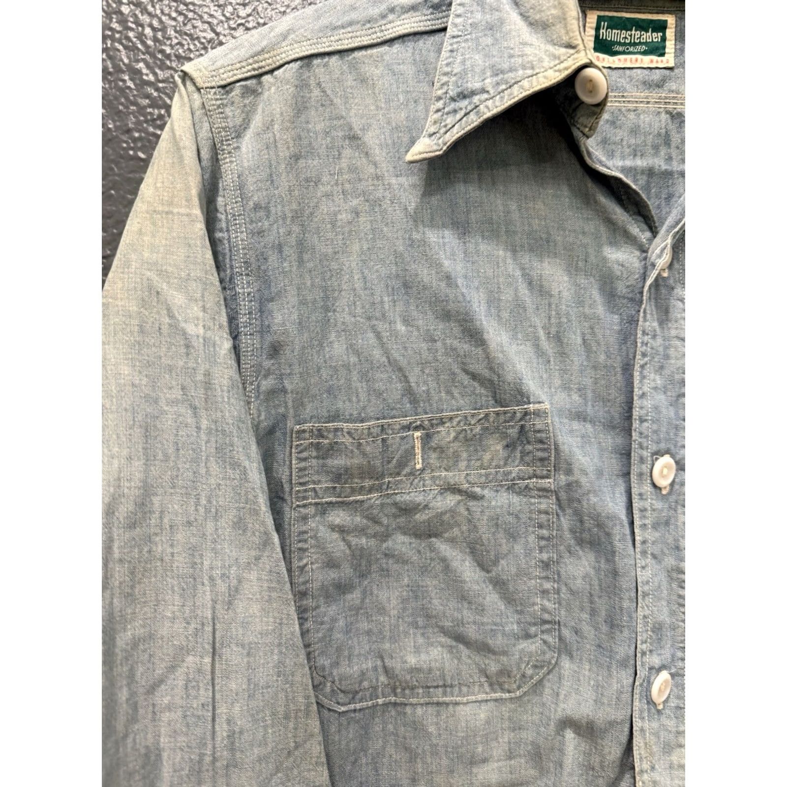 Vintage VINTAGE Homesteader Shirt Mens Large 1940s Sanforized Chambray Cotton Button Up Size L Size US L / EU 52-54 / 3 - 4 Thumbnail