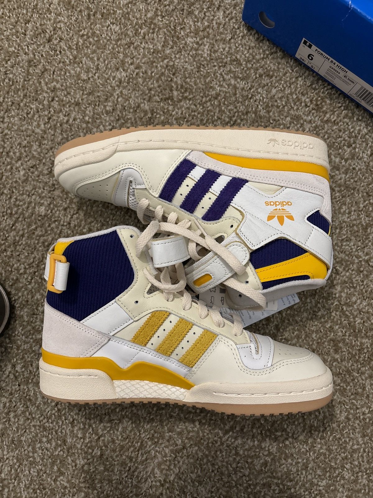 Adidas × NBA Adidas Forum 84 High Size US 6 / EU 39 - 1 Thumbnail