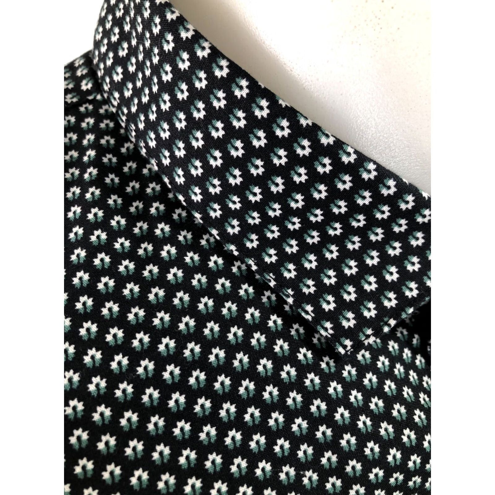 John Varvatos JOHN VARVATOS Shirt Geometric 2XL Black / Green / White Long Sleeve Button-Up Mens Size US XXL / EU 58 / 5 - 2 Thumbnail