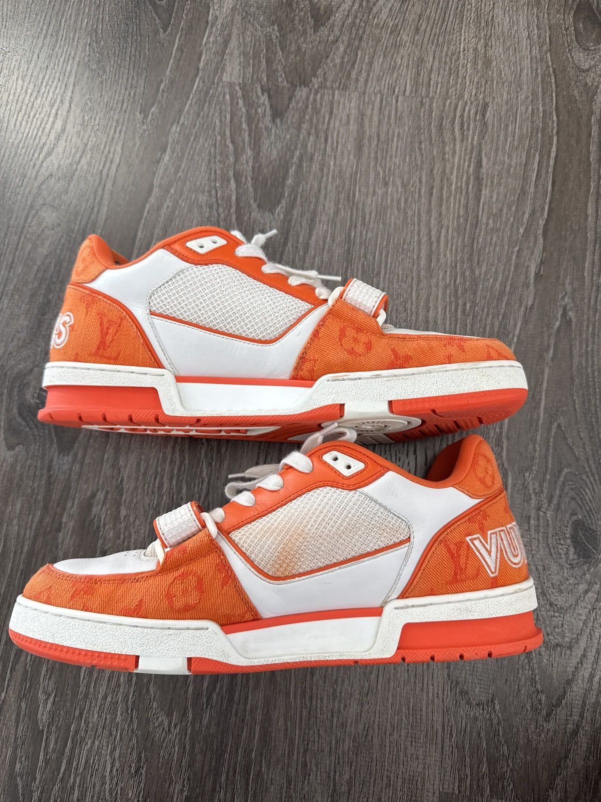 Louis Vuitton LV TRAINER MONOGRAM DENIM ORANGE Size US 9 / EU 42 - 2 Thumbnail