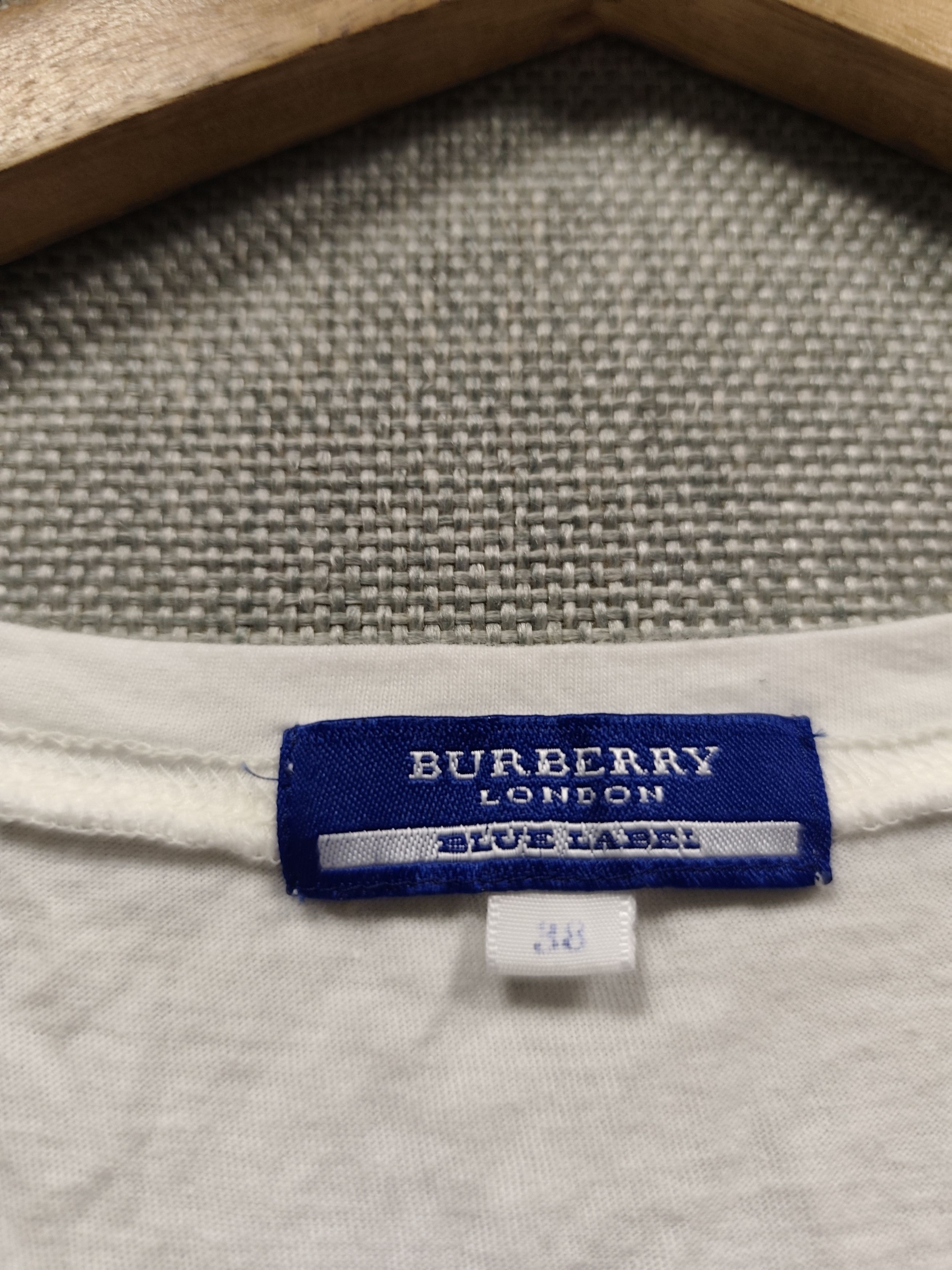 Burberry Vintage tank tops burberry blue label Size XS / US 0-2 / IT 36-38 - 5 Thumbnail