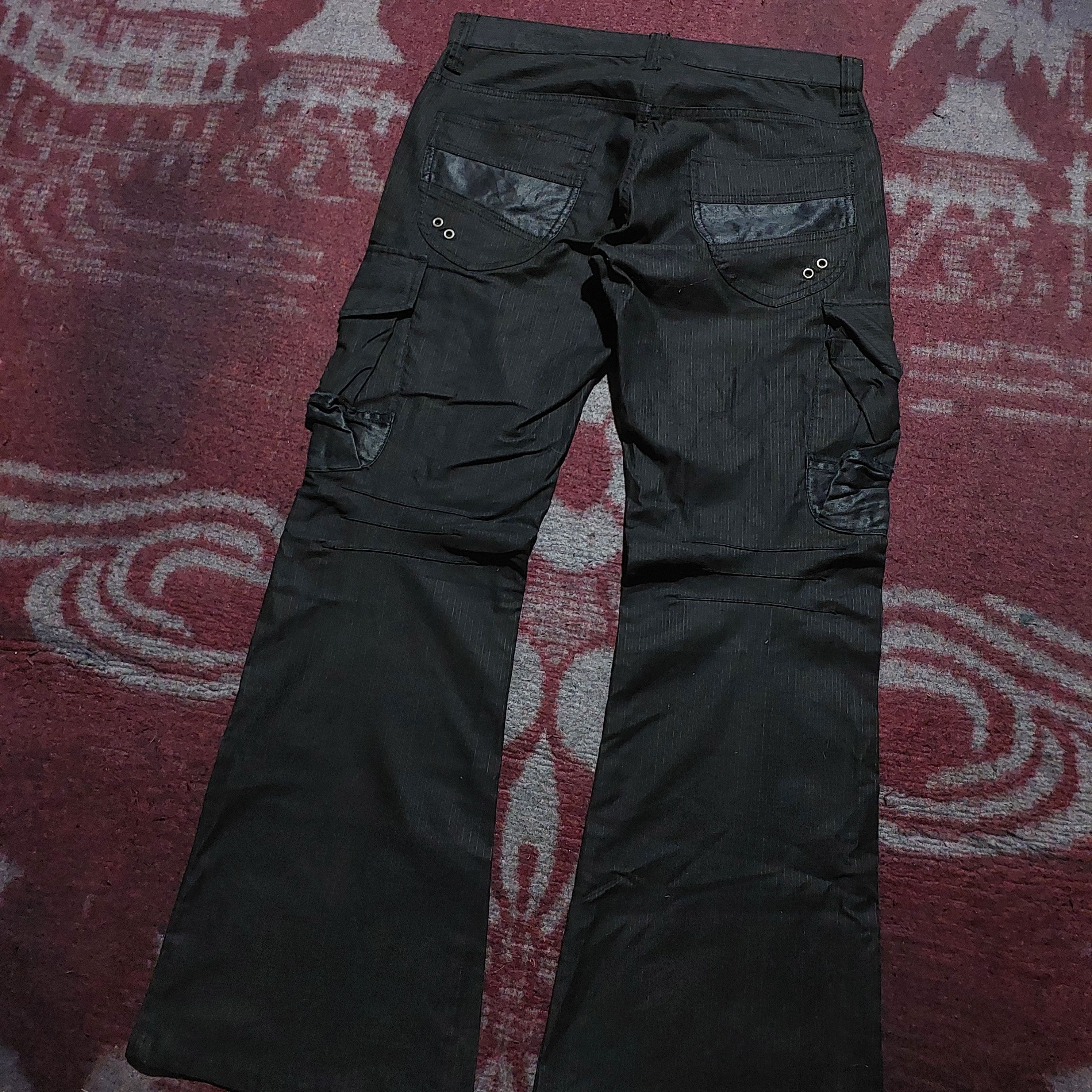 The Difference Difference rupert black cargo flare pants Size US 31 - 8 Thumbnail