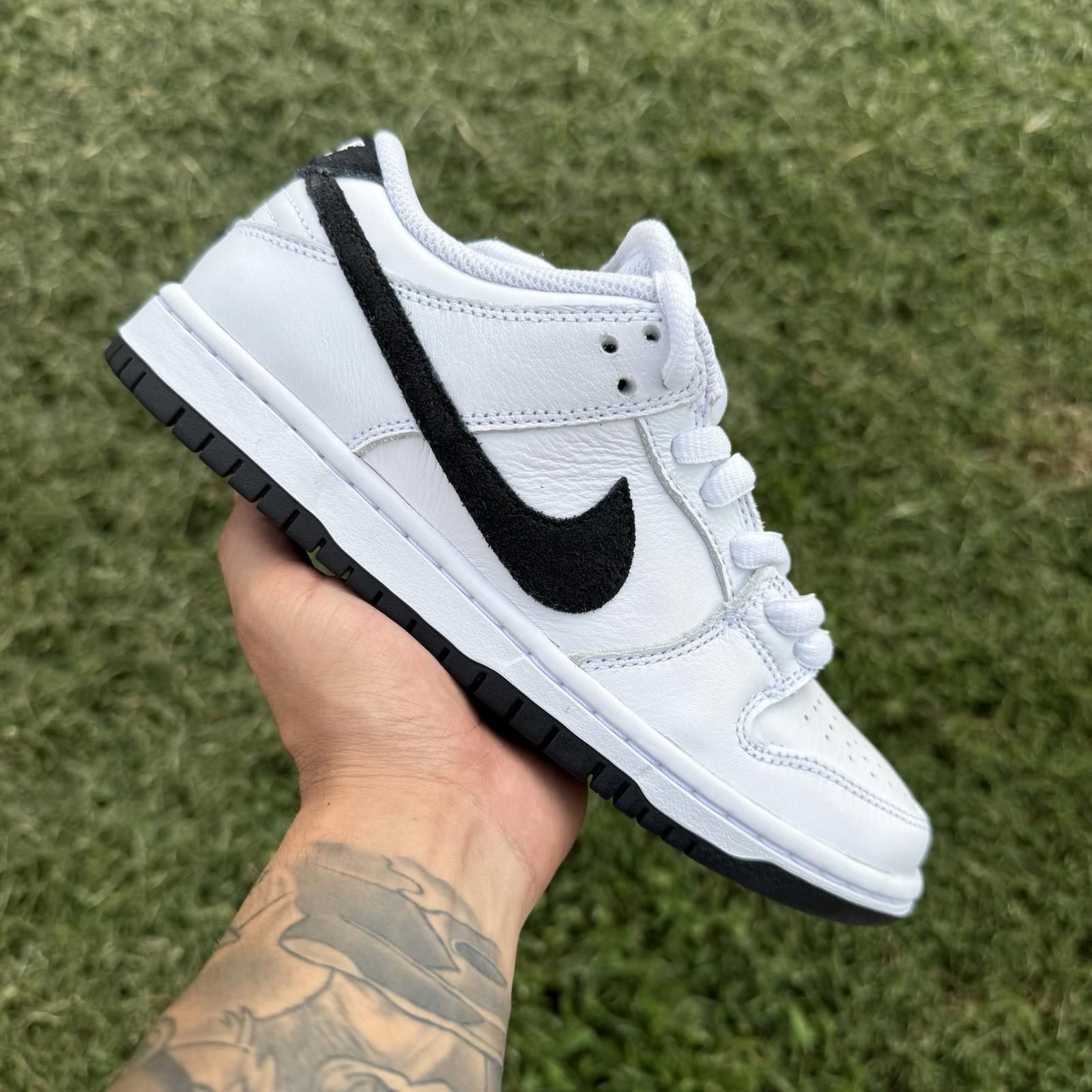 Nike SB Dunk Low Pro White Black HF3704-100 Size Men