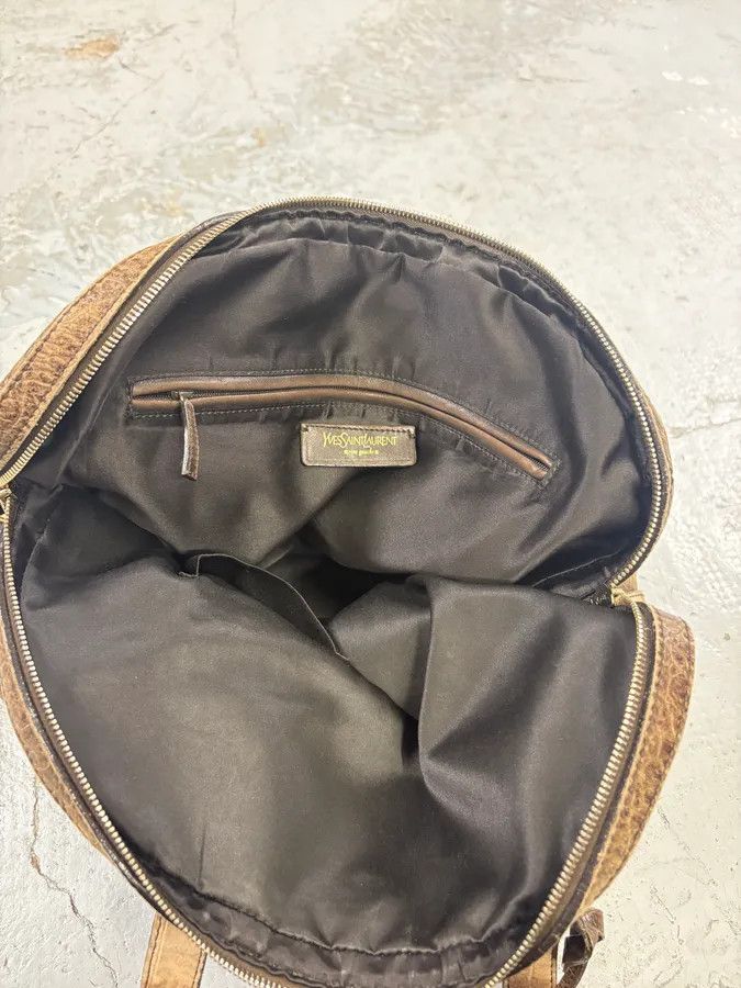Yves Saint Laurent Yves Saint Laurent Easy Muse Crocodile Effect Gradient Brown Leather Bag Size ONE SIZE - 9 Thumbnail