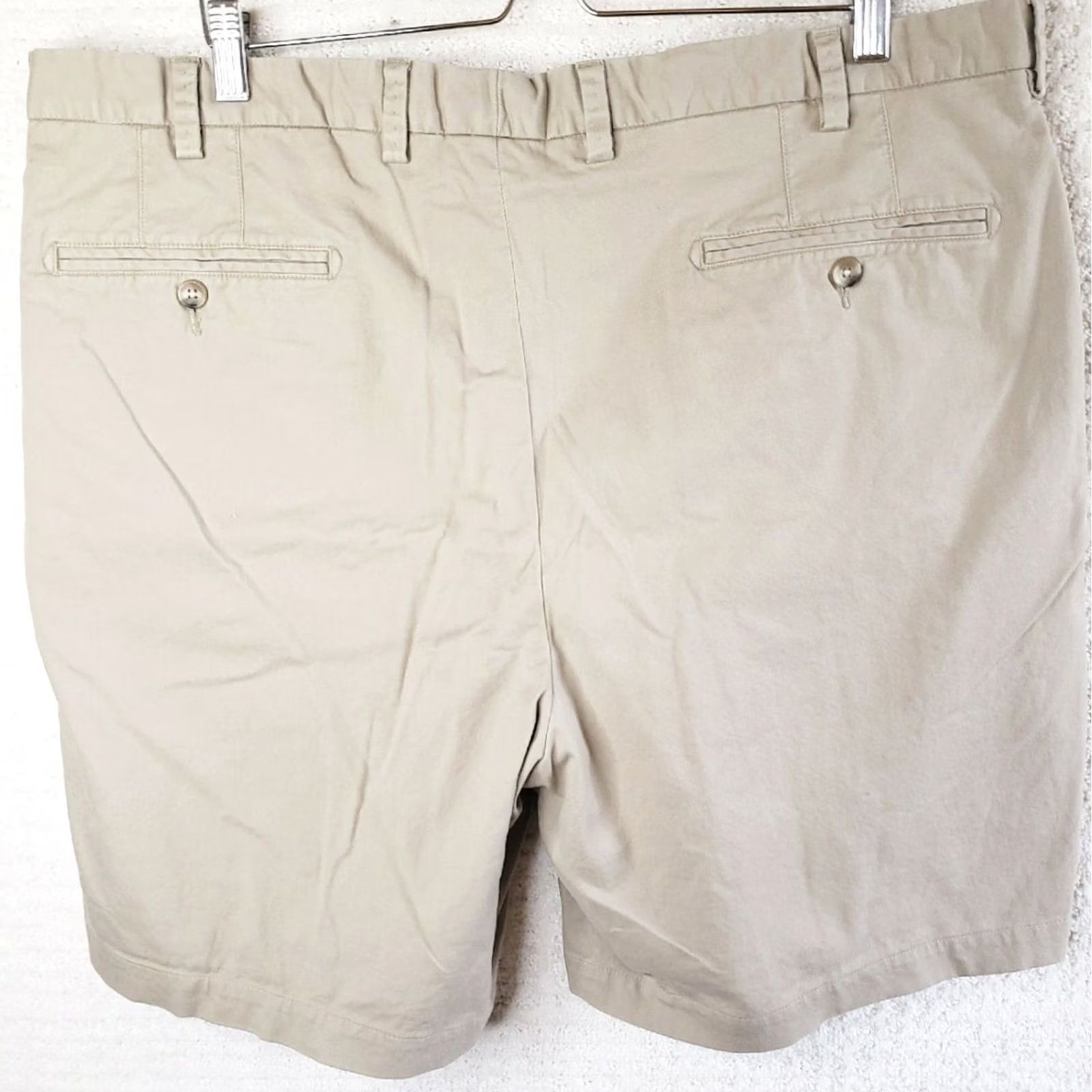 Peter Millar Peter Millar Men's Shorts 42x8 Khaki Tan 100% Cotton Chino Golf Shorts Baggy? (Note: ensure concise) Size US 42 / EU 58 - 4 Thumbnail