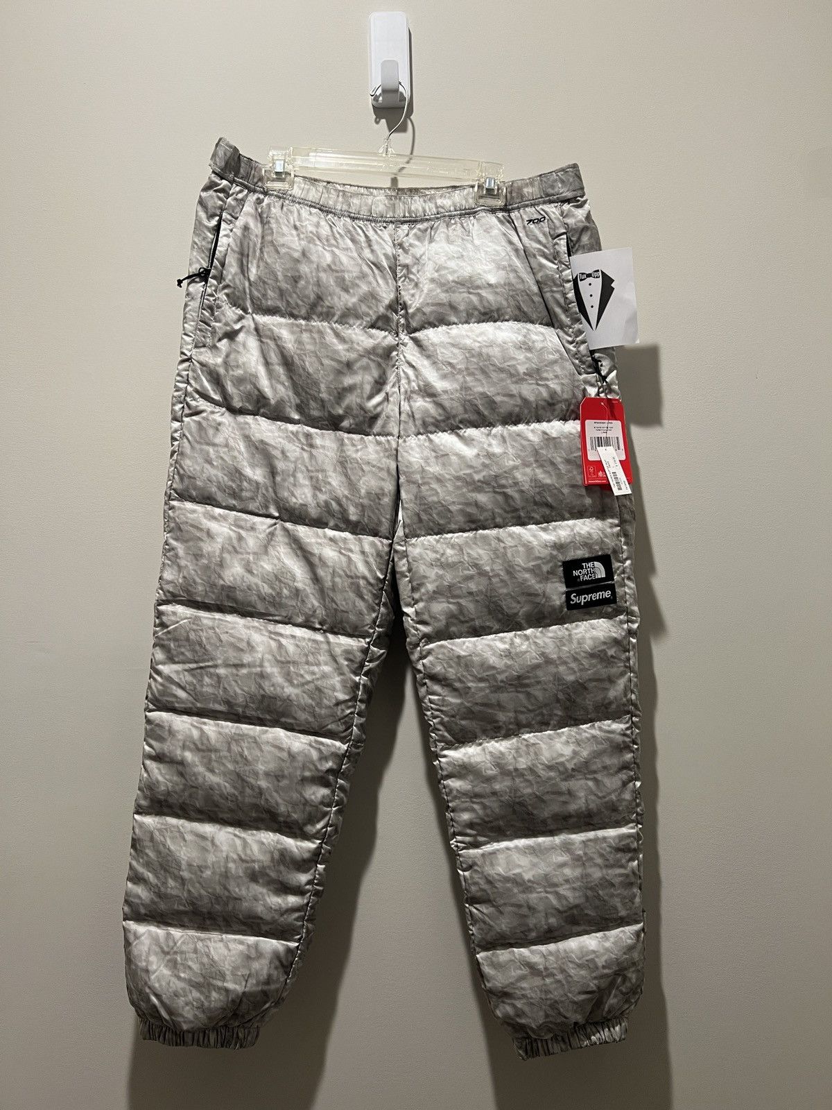 Supreme × The North Face Supreme x The North Face Paper Print Nuptse Pant Size US 36 / EU 52 - 1 Thumbnail