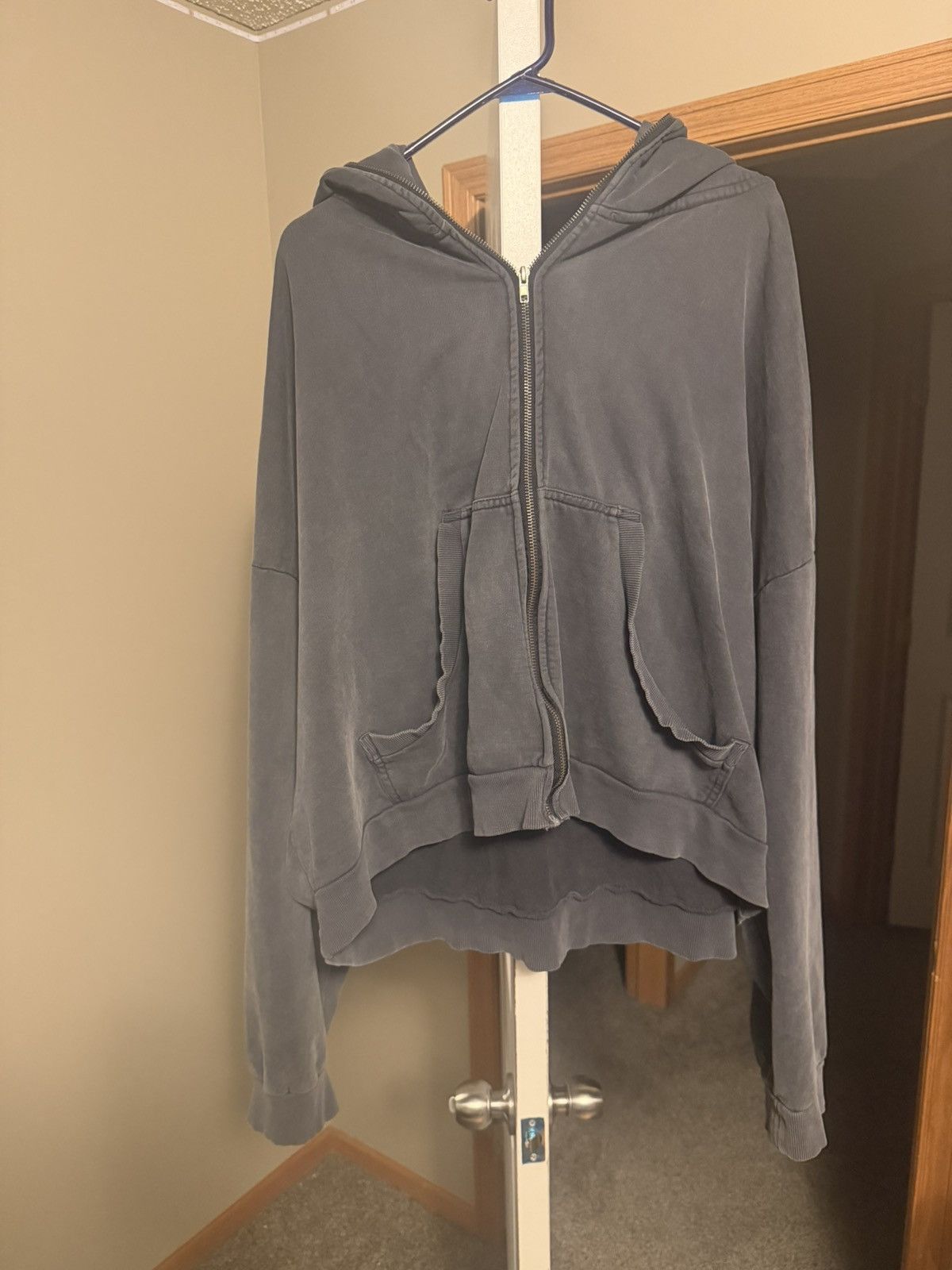 Other Cropped zip hoodie Size US L / EU 52-54 / 3 - 1 Thumbnail