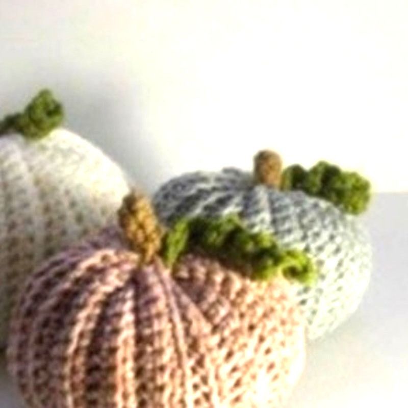 Handmade NWT Handmade Crocheted Pumpkin Set of 3 by Dawny Size ONE SIZE - 4 Thumbnail