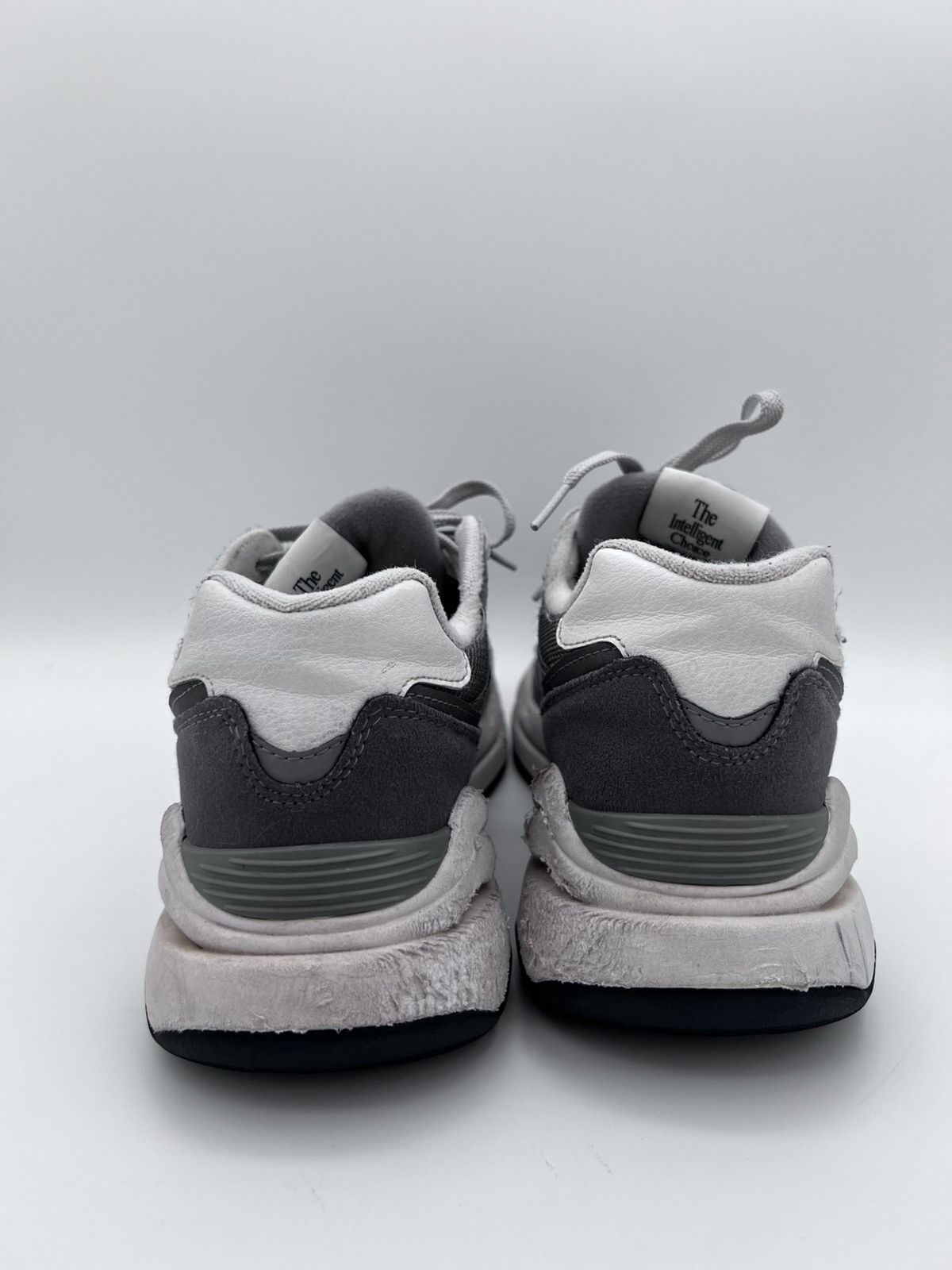 New Balance (GS) New Balance 57/40 'Grey White' GC5740VB size 6.5 Size US 6.5 / EU 39-40 - 4 Thumbnail
