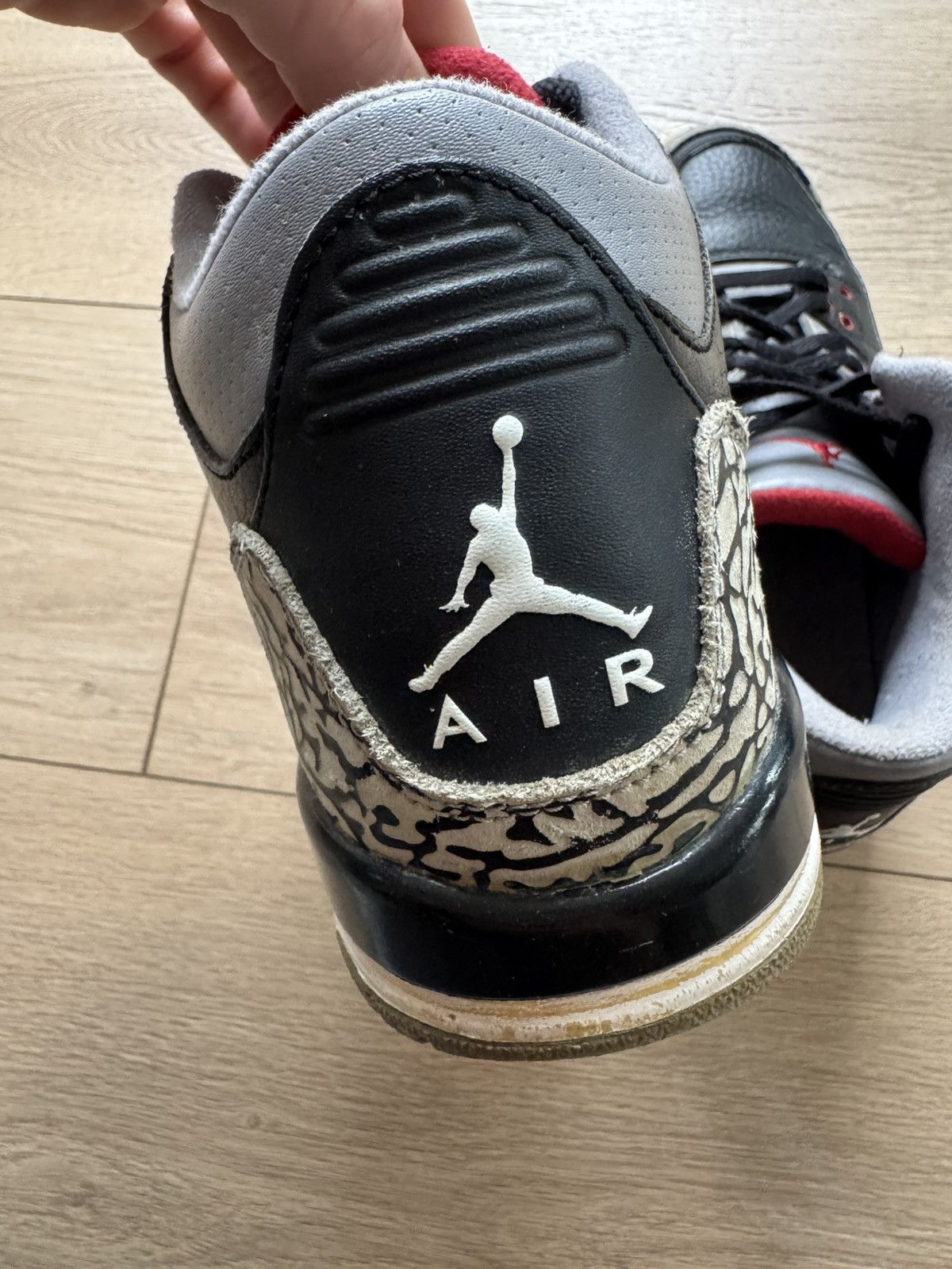 Jordan Brand 2011 Jordan 3 Black Cement Size US 7 / EU 40 - 4 Thumbnail