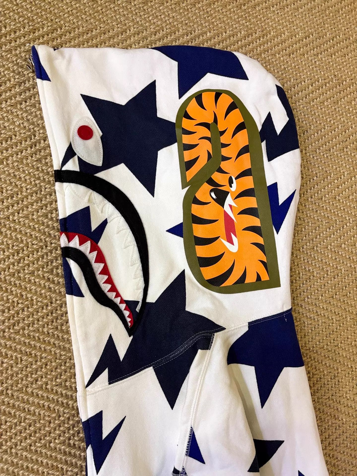 Bape BAPE NFS Meteor Shark Hoodie White M 2W Near New Size US M / EU 48-50 / 2 - 3 Thumbnail