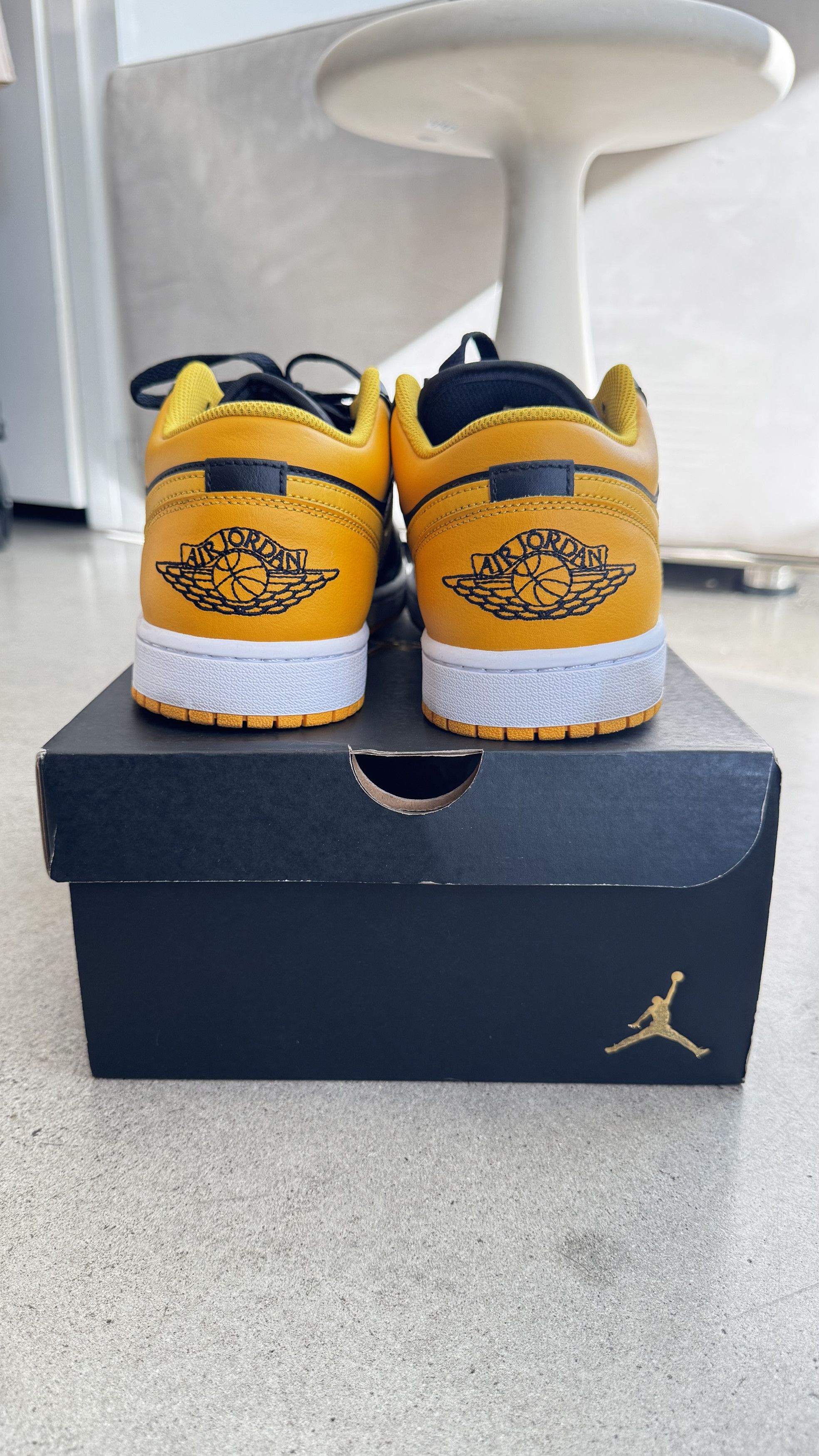 Nike Nike Air Jordan 1 Low Black Taxi Yellow Size 10.5 w/ Box Size US 10.5 / EU 43-44 - 3 Thumbnail