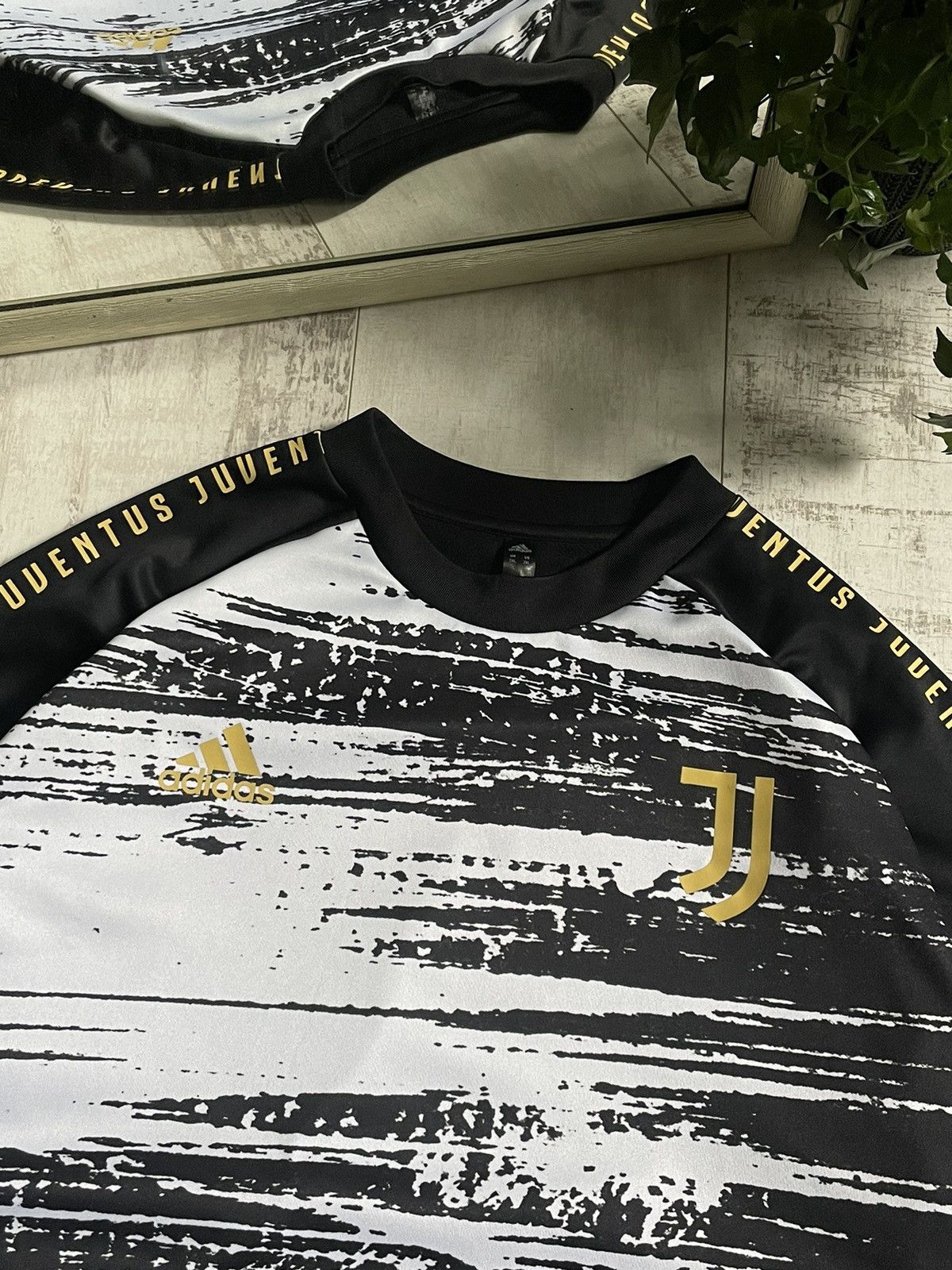 Adidas Adidas Juventus 2020/2021 Pre-Match Sweatshirt Jersey RARE Size US XXL / EU 58 / 5 - 4 Thumbnail