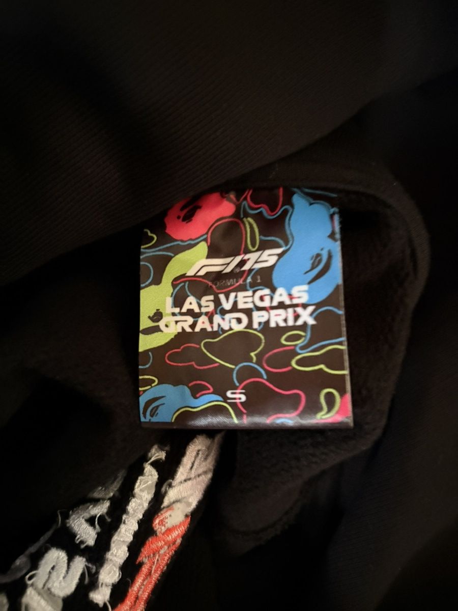 Bape Formula 1 Las Vegas x Bape Half Zip Hoodie Size US S / EU 44-46 / 1 - 3 Thumbnail