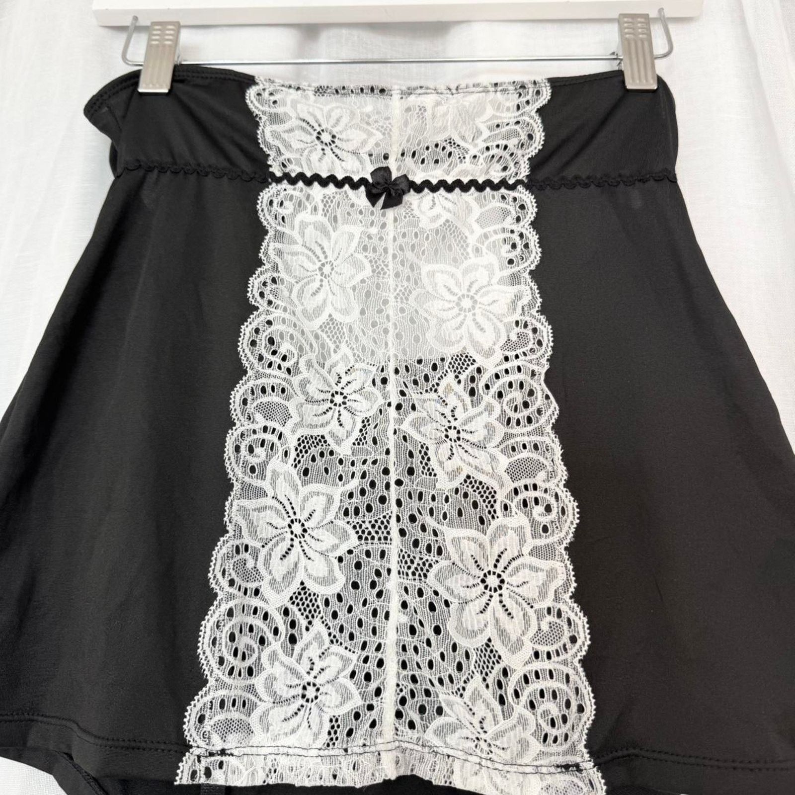 Other ♡ black & white lace garter mini skirt ♡ Size 30" / US 8 / IT 44 - 3 Thumbnail
